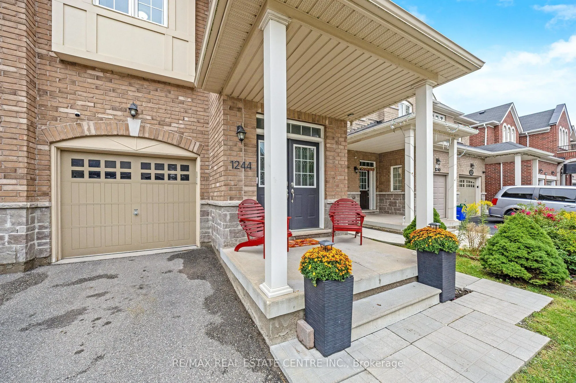 1244 Ruddy Crescent