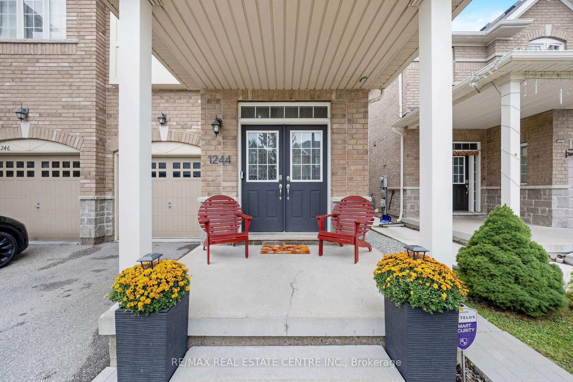 1244 Ruddy Crescent