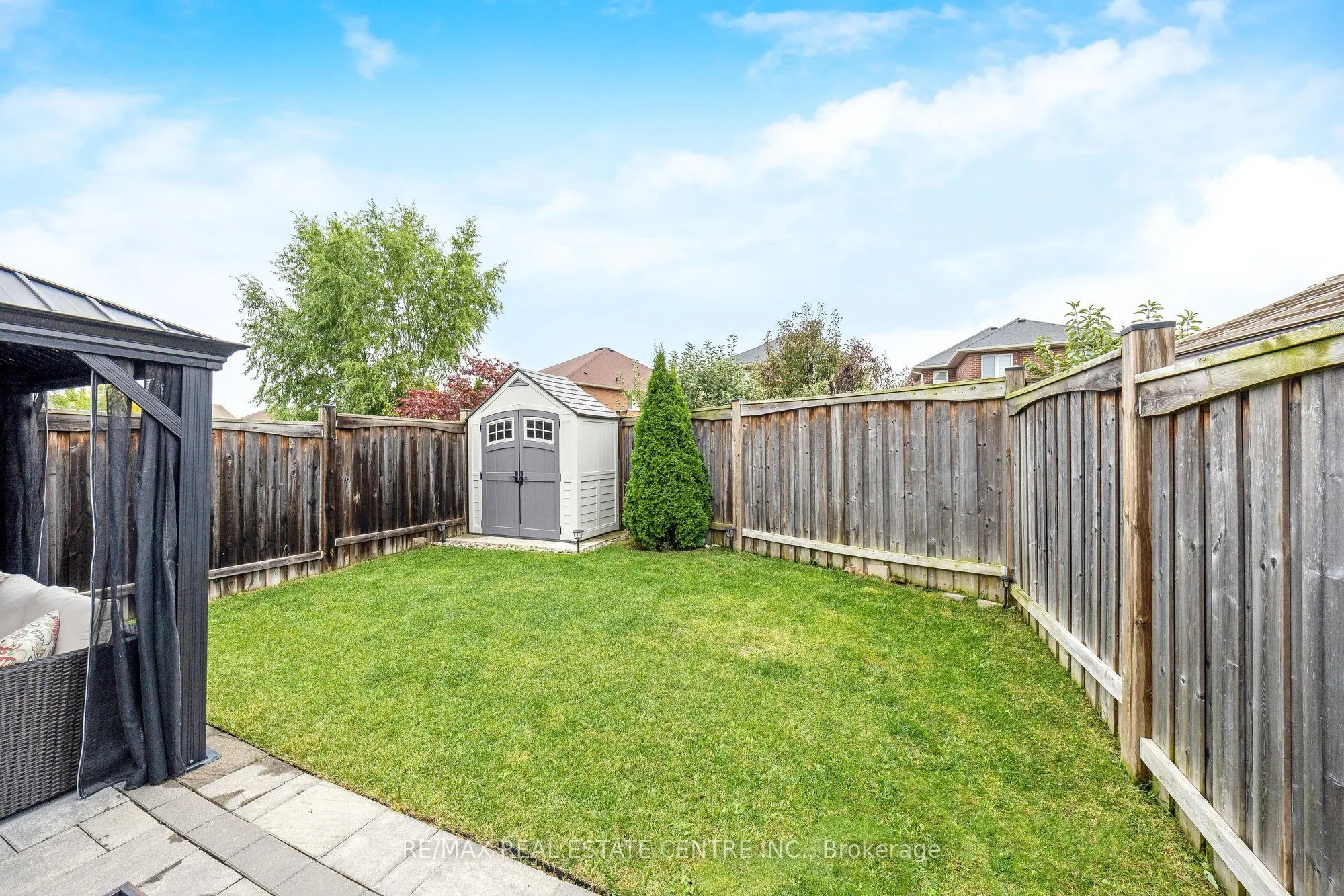 1244 Ruddy Crescent