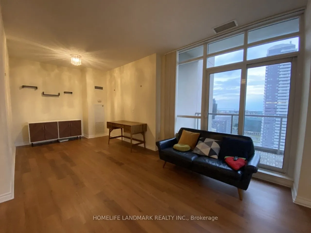 388 Prince of Wales Drive, #2402