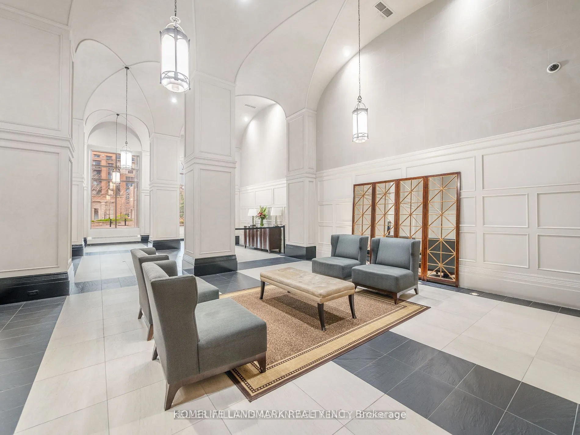 388 Prince of Wales Drive, #2402