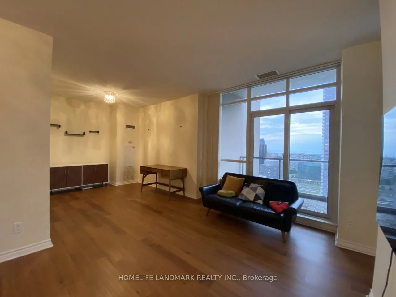 388 Prince of Wales Drive, #2402