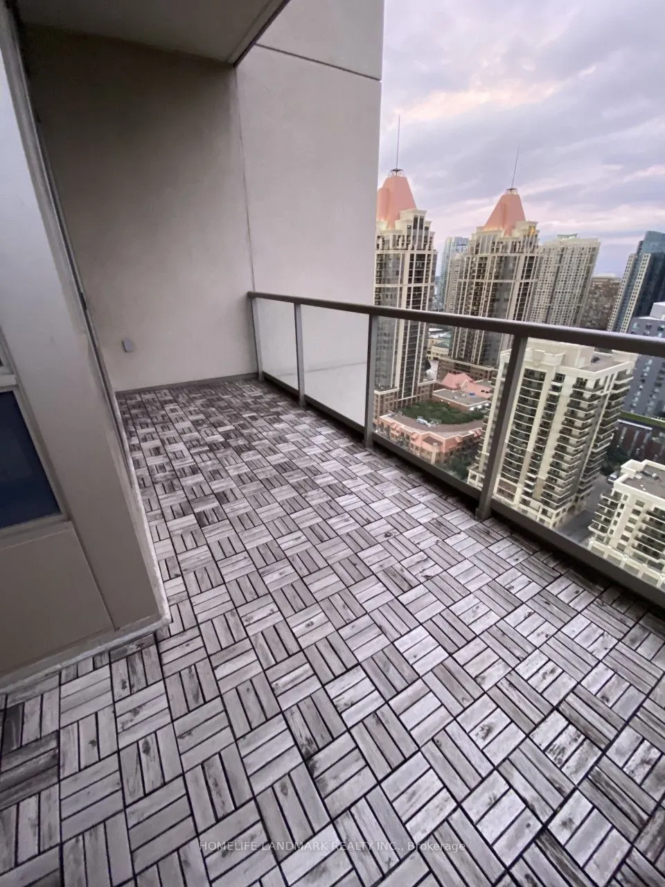 388 Prince of Wales Drive, #2402