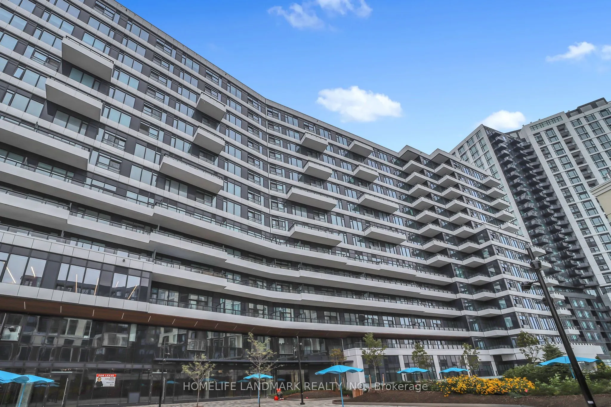 2485 Eglinton Avenue W, #905