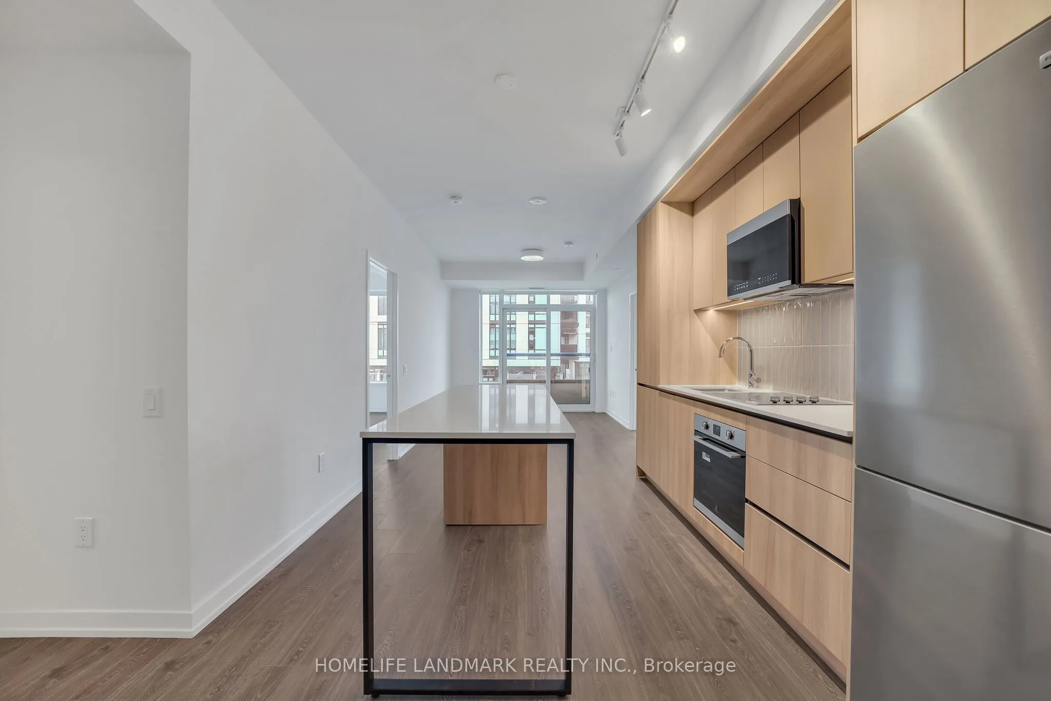 2485 Eglinton Avenue W, #905