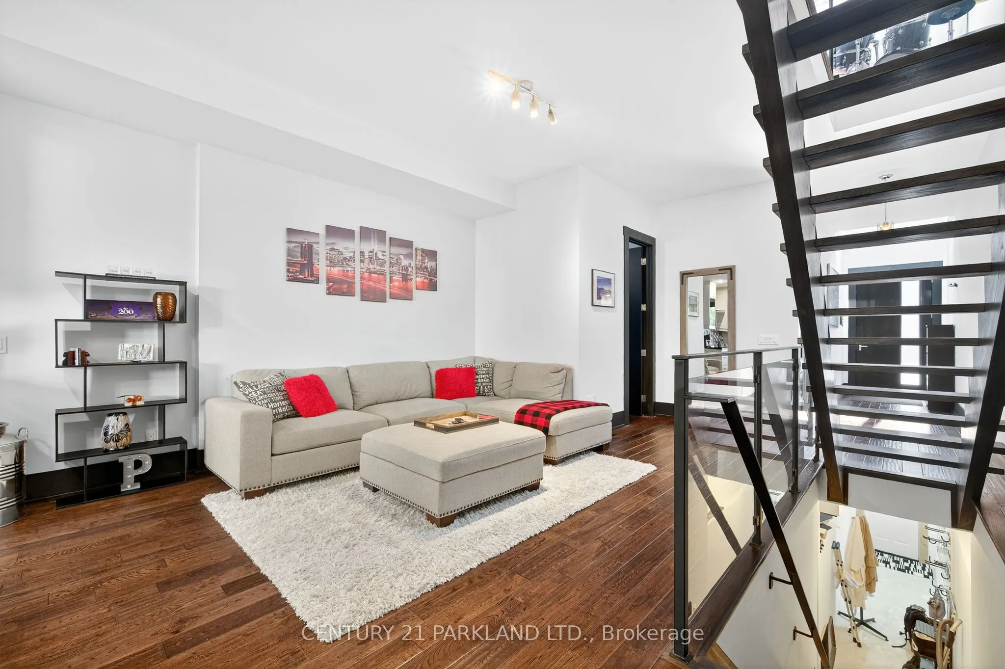10 Rexford Road