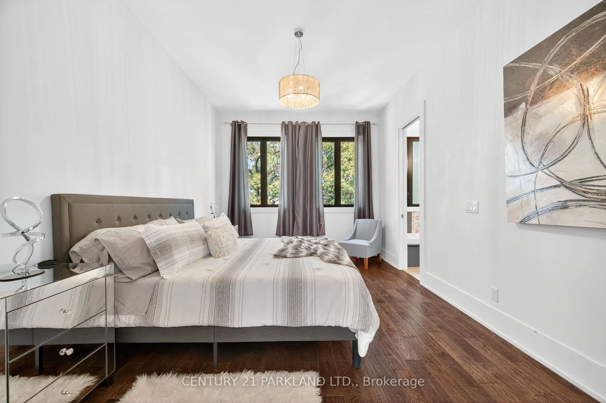 10 Rexford Road