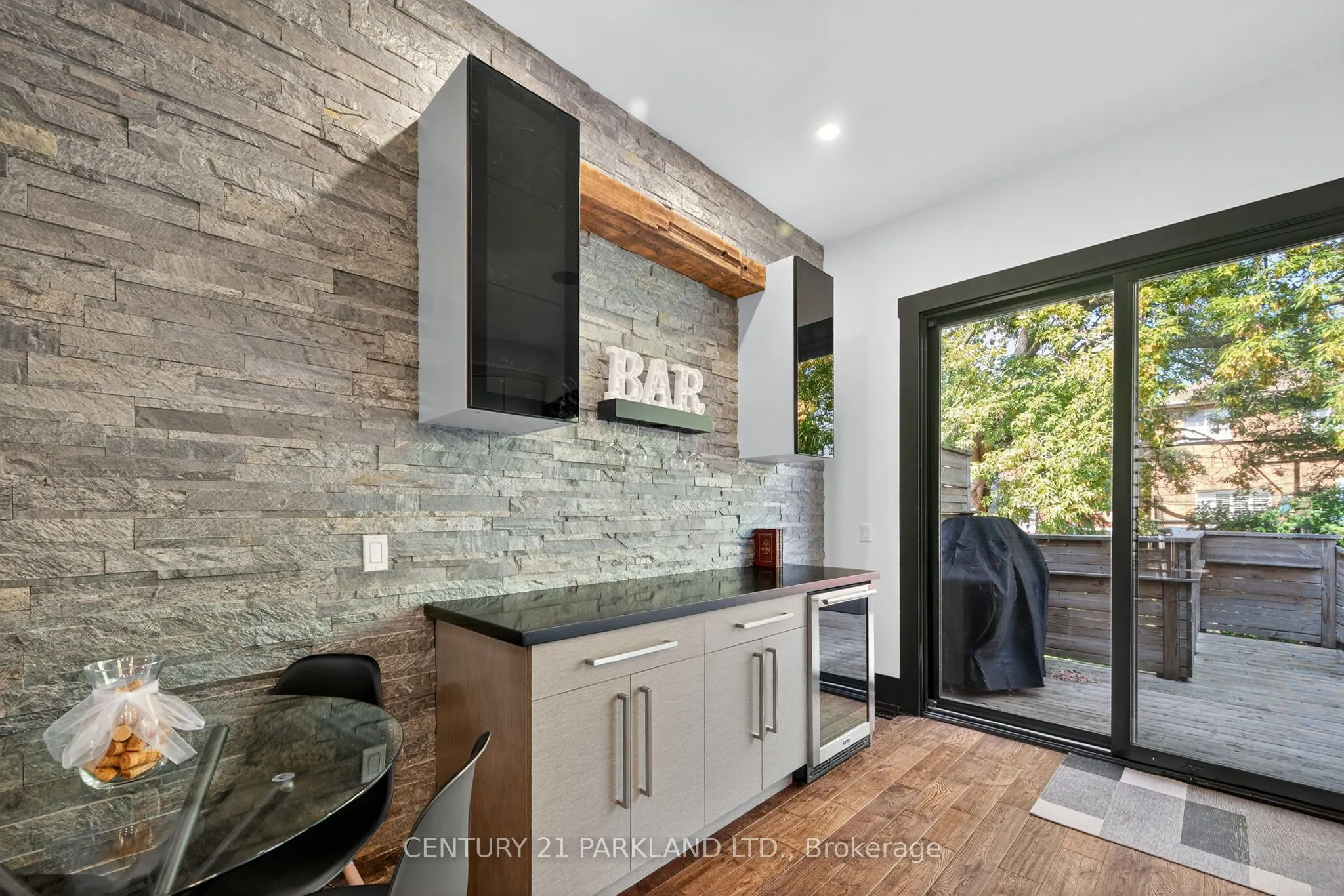 10 Rexford Road