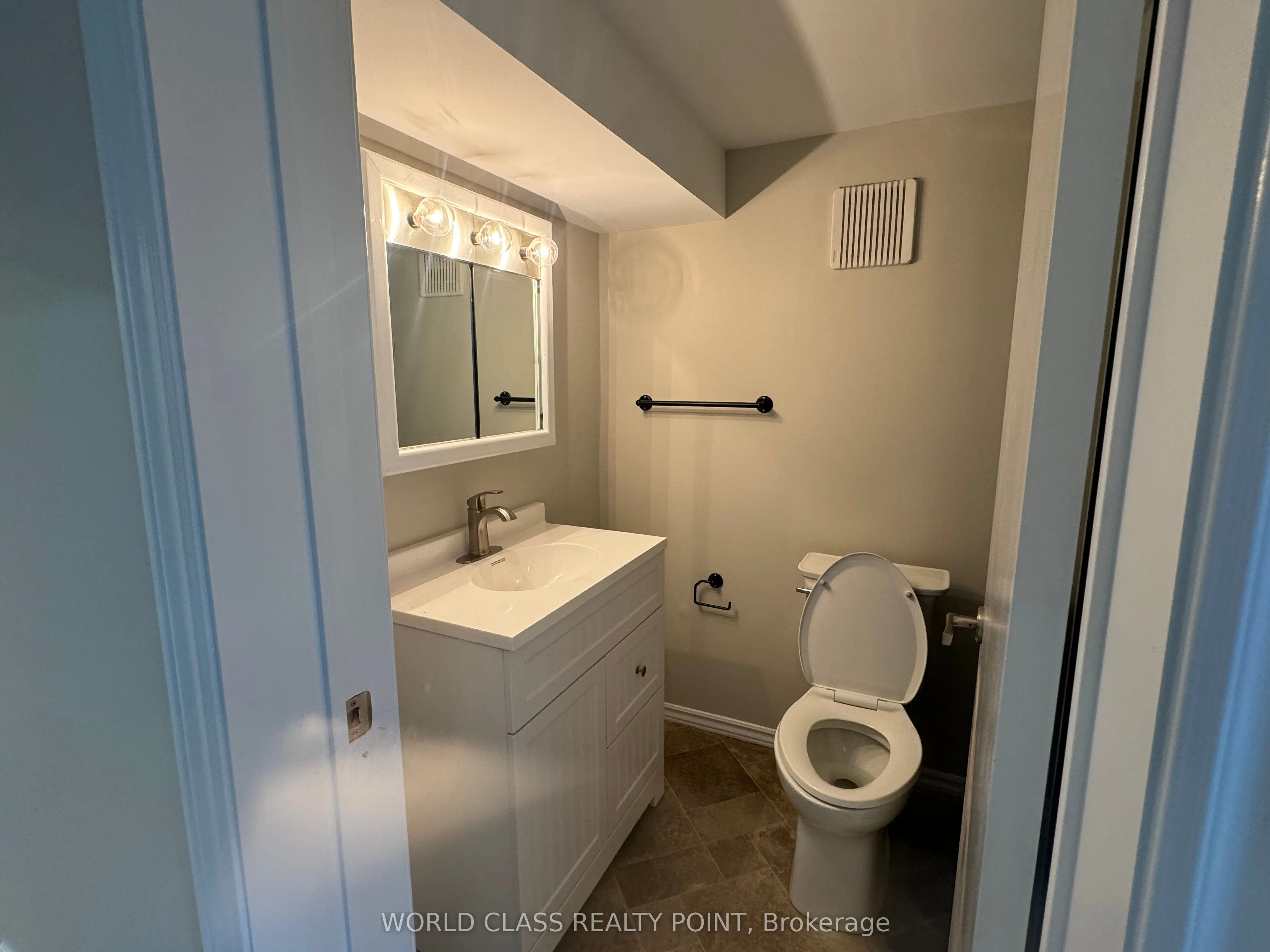 BSMT 2232 Sandringham Drive