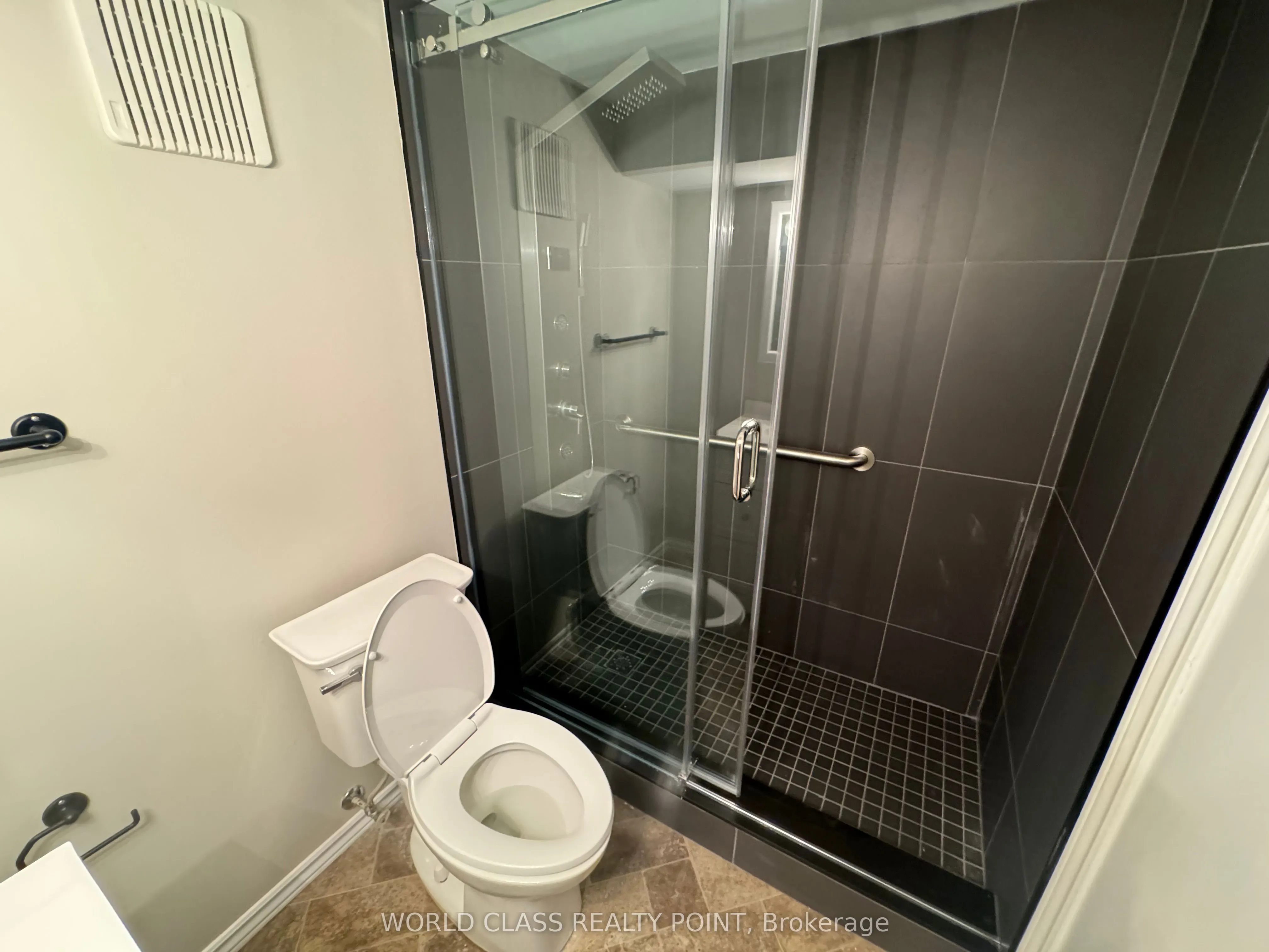 BSMT 2232 Sandringham Drive