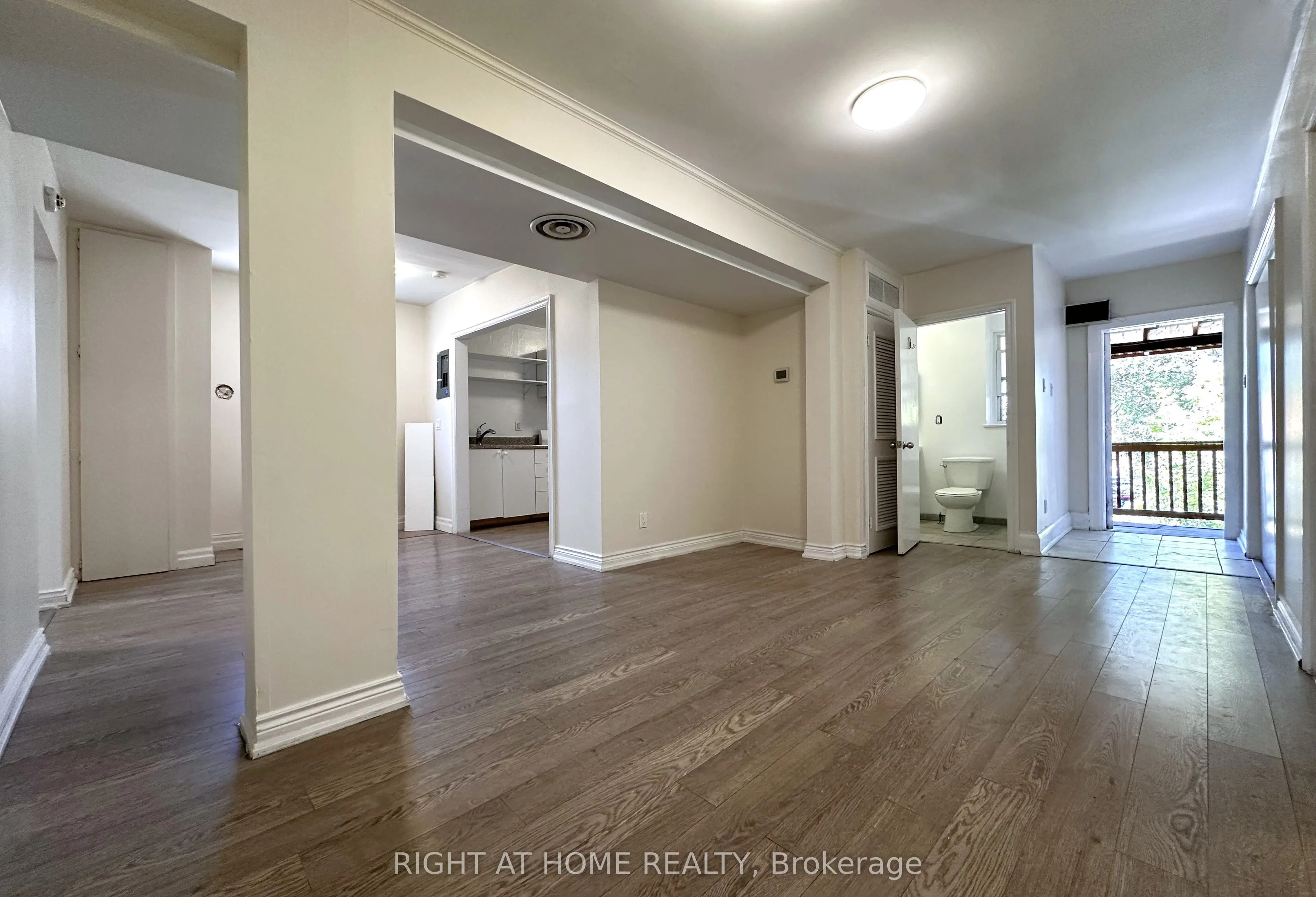 1911 Weston Road, #202
