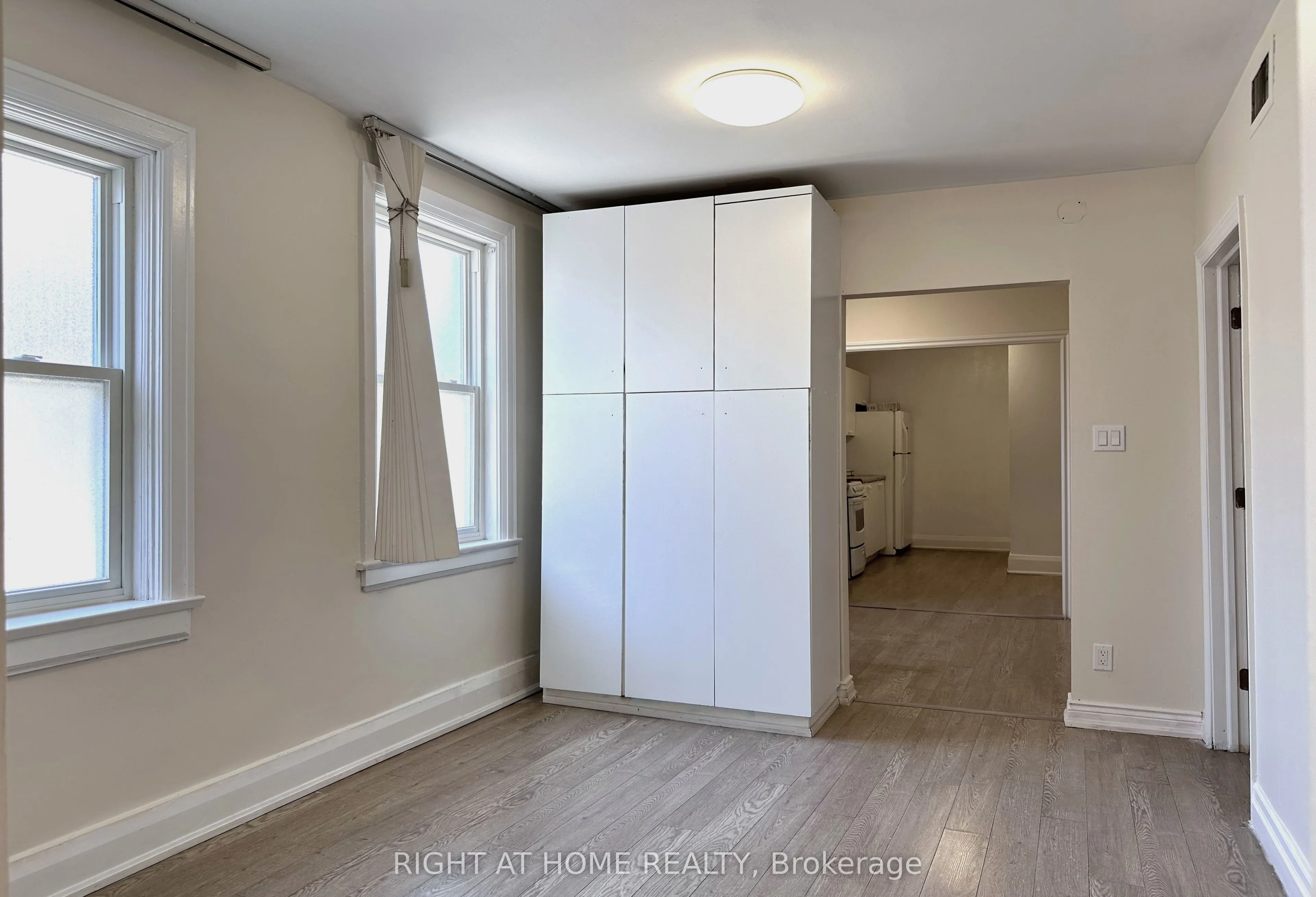 1911 Weston Road, #202