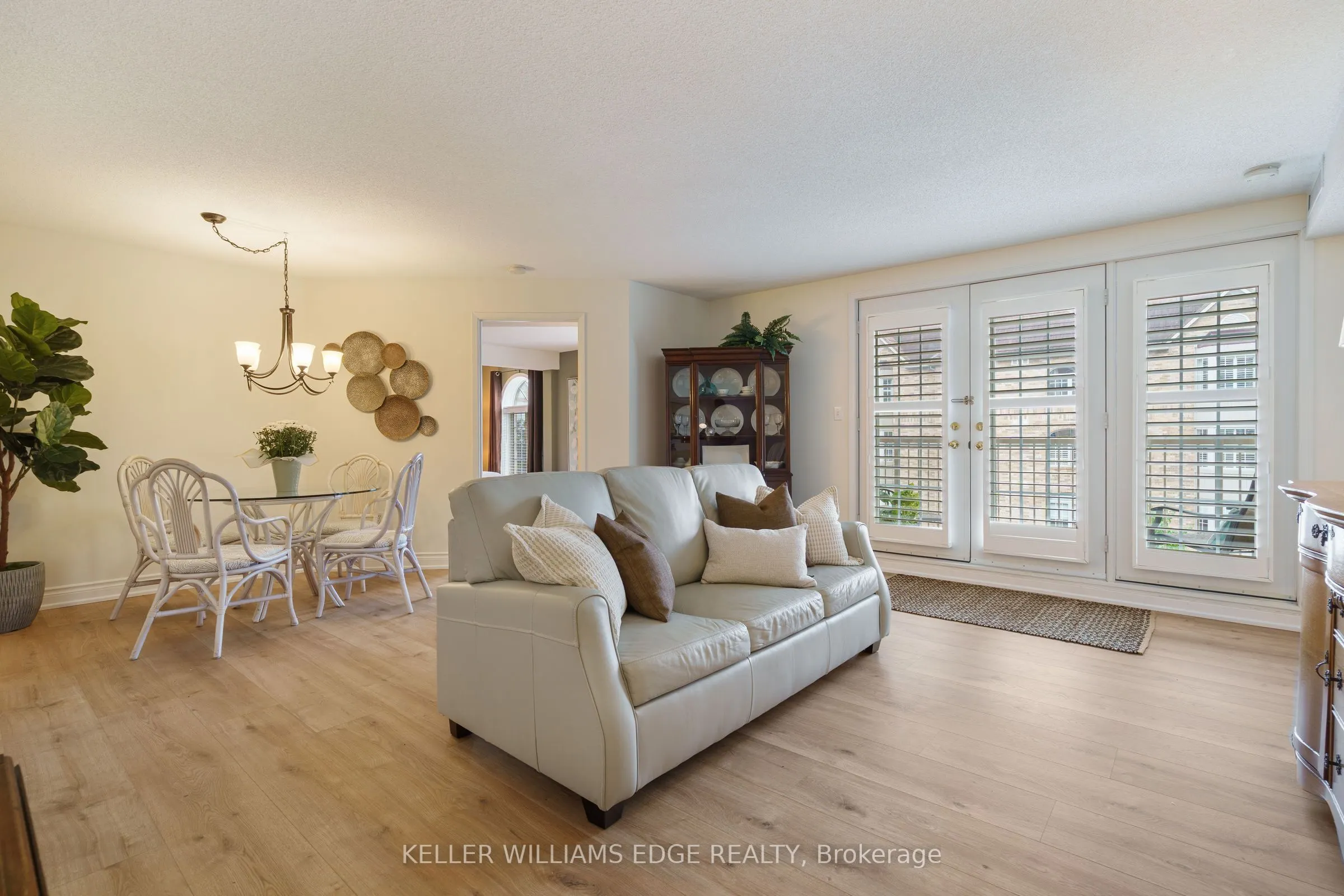 216 Plains Road W, #A304