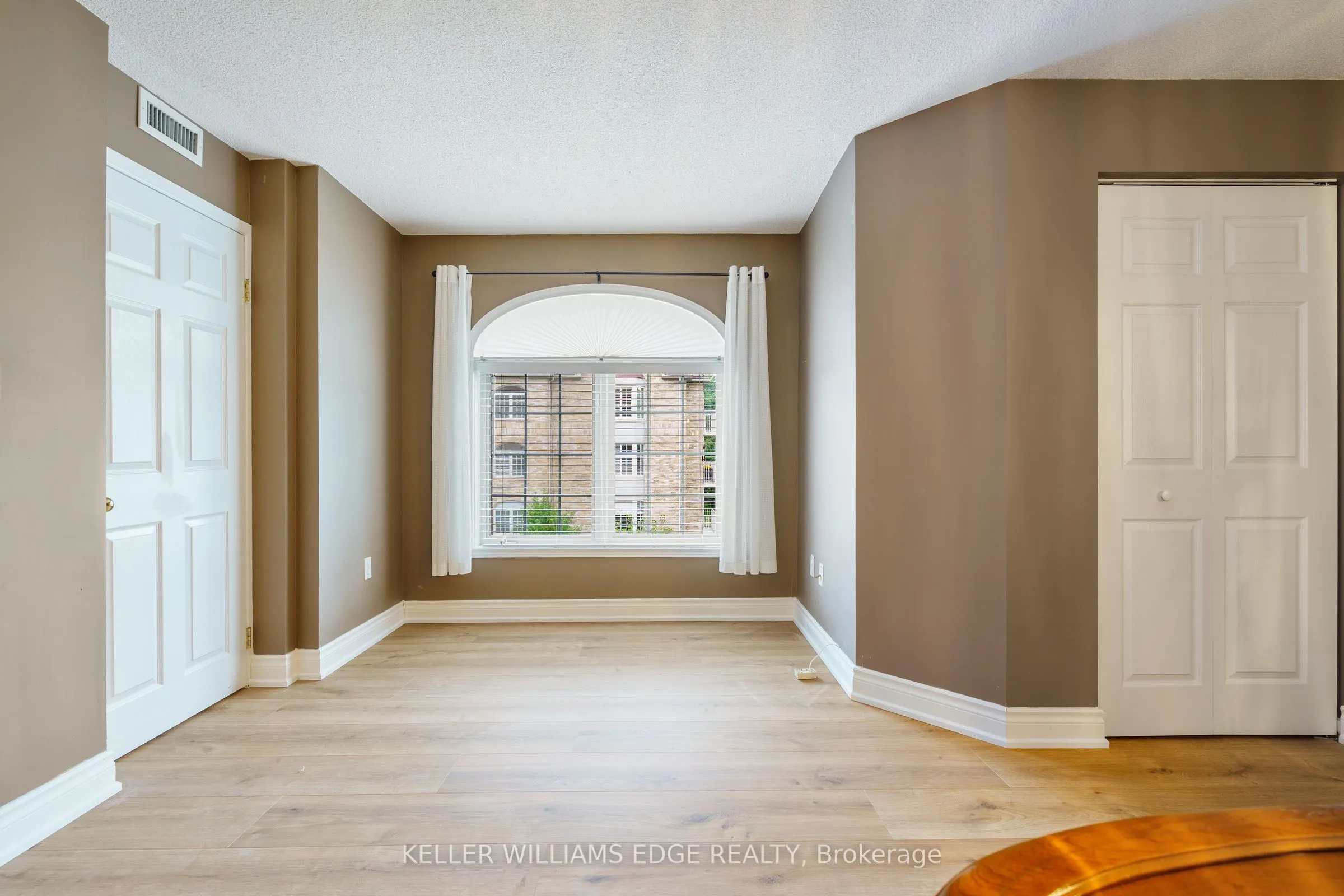 216 Plains Road W, #A304