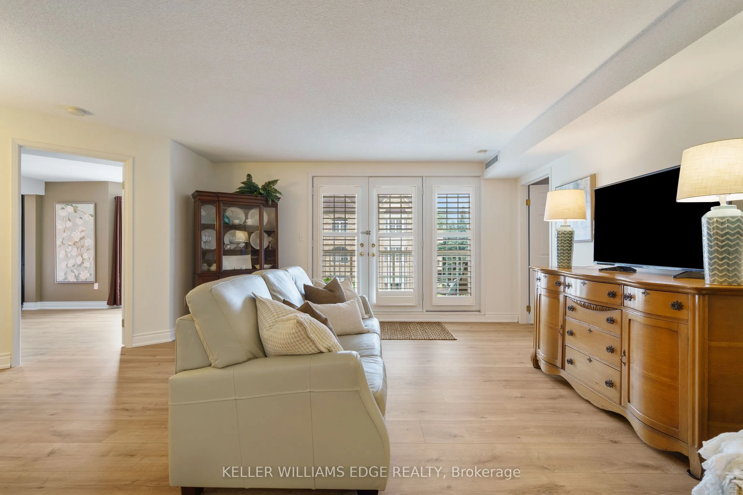 216 Plains Road W, #A304