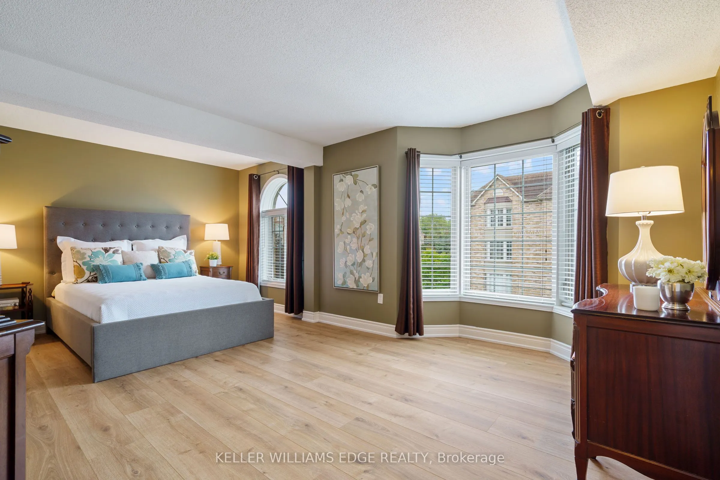 216 Plains Road W, #A304