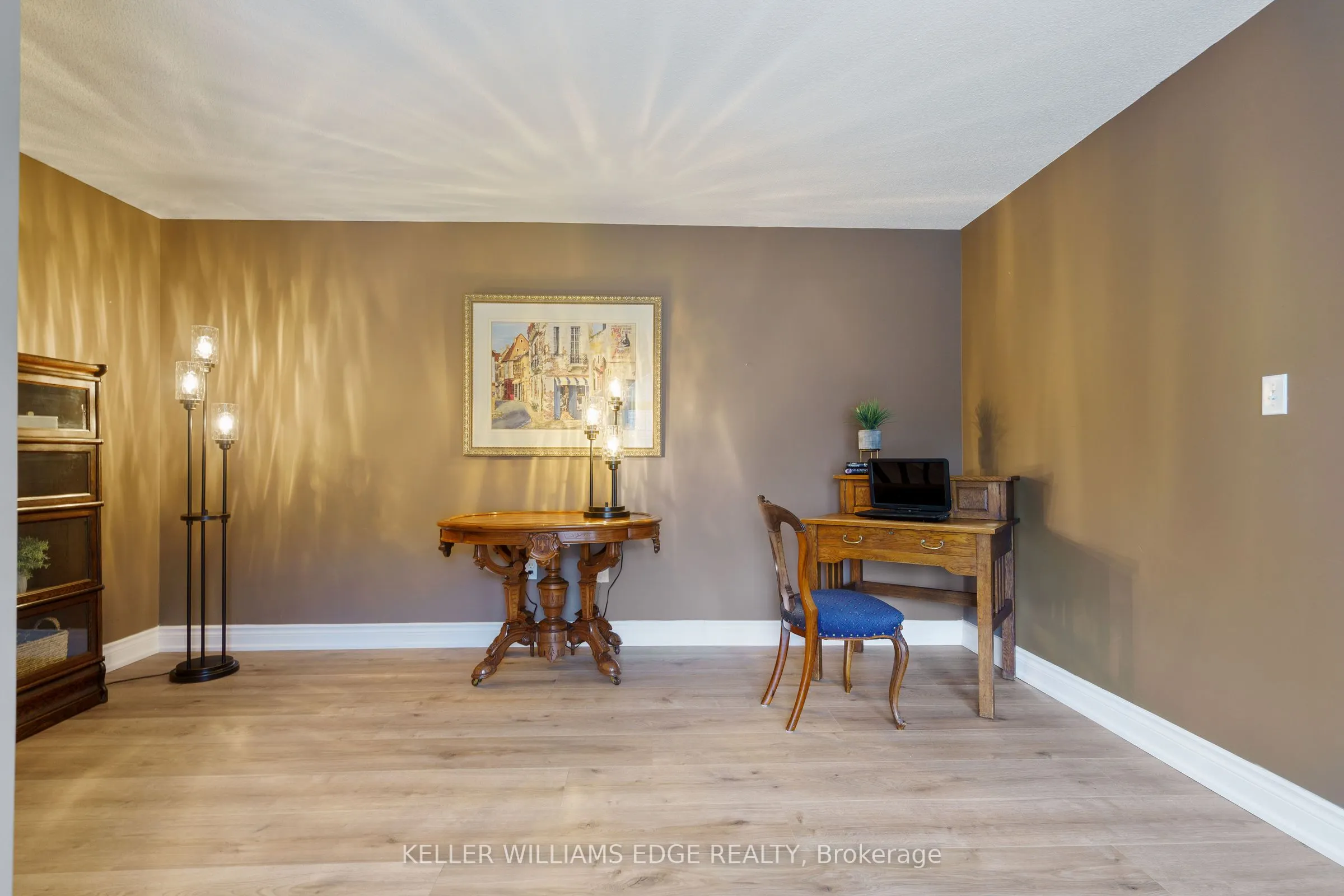 216 Plains Road W, #A304
