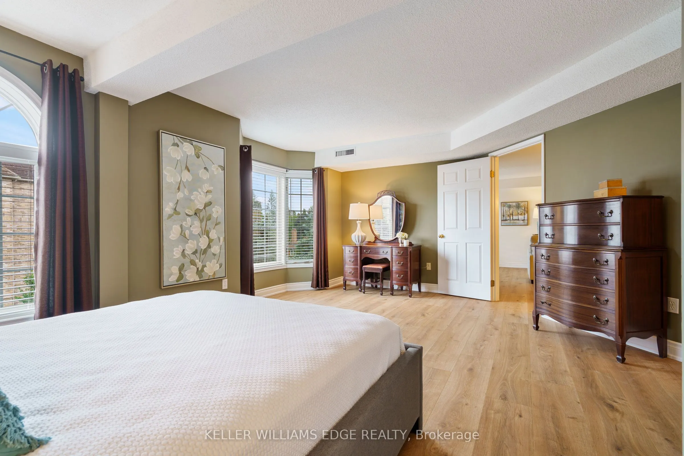 216 Plains Road W, #A304