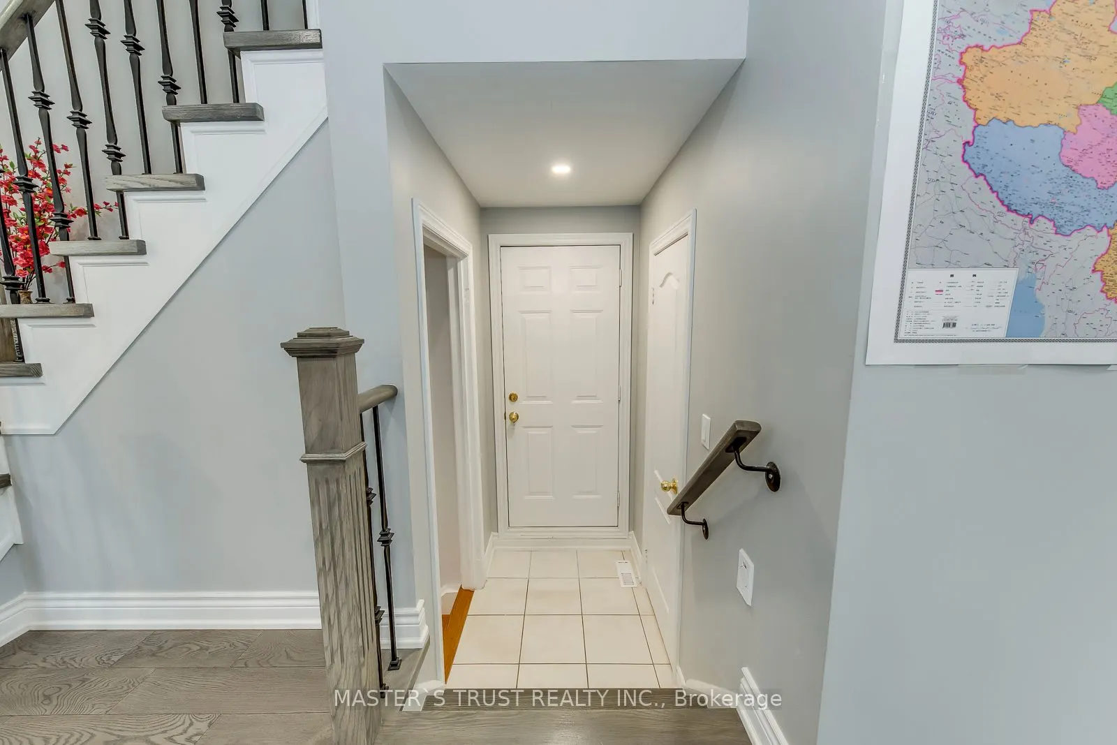 2401 Aztec Gate