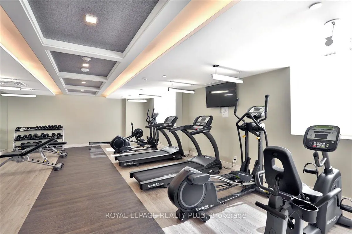 1575 Lakeshore Road W, #105