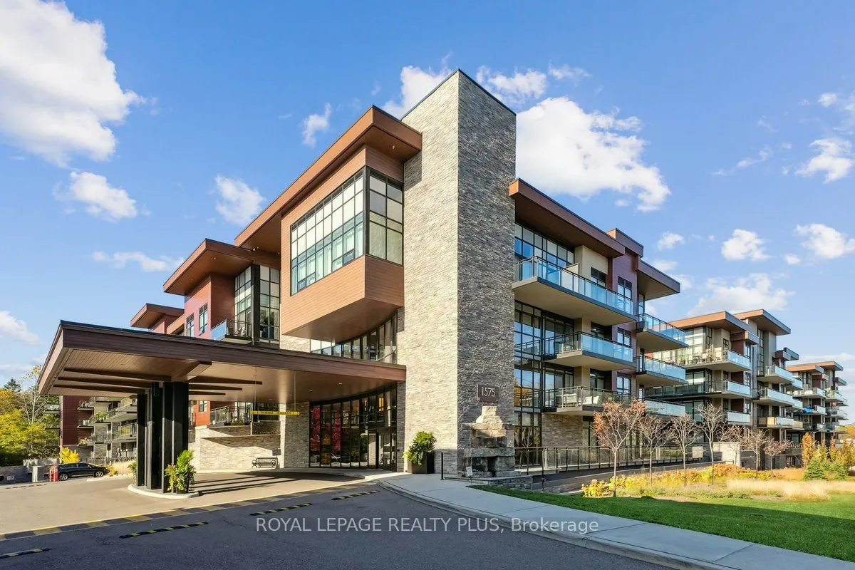 1575 Lakeshore Road W, #105