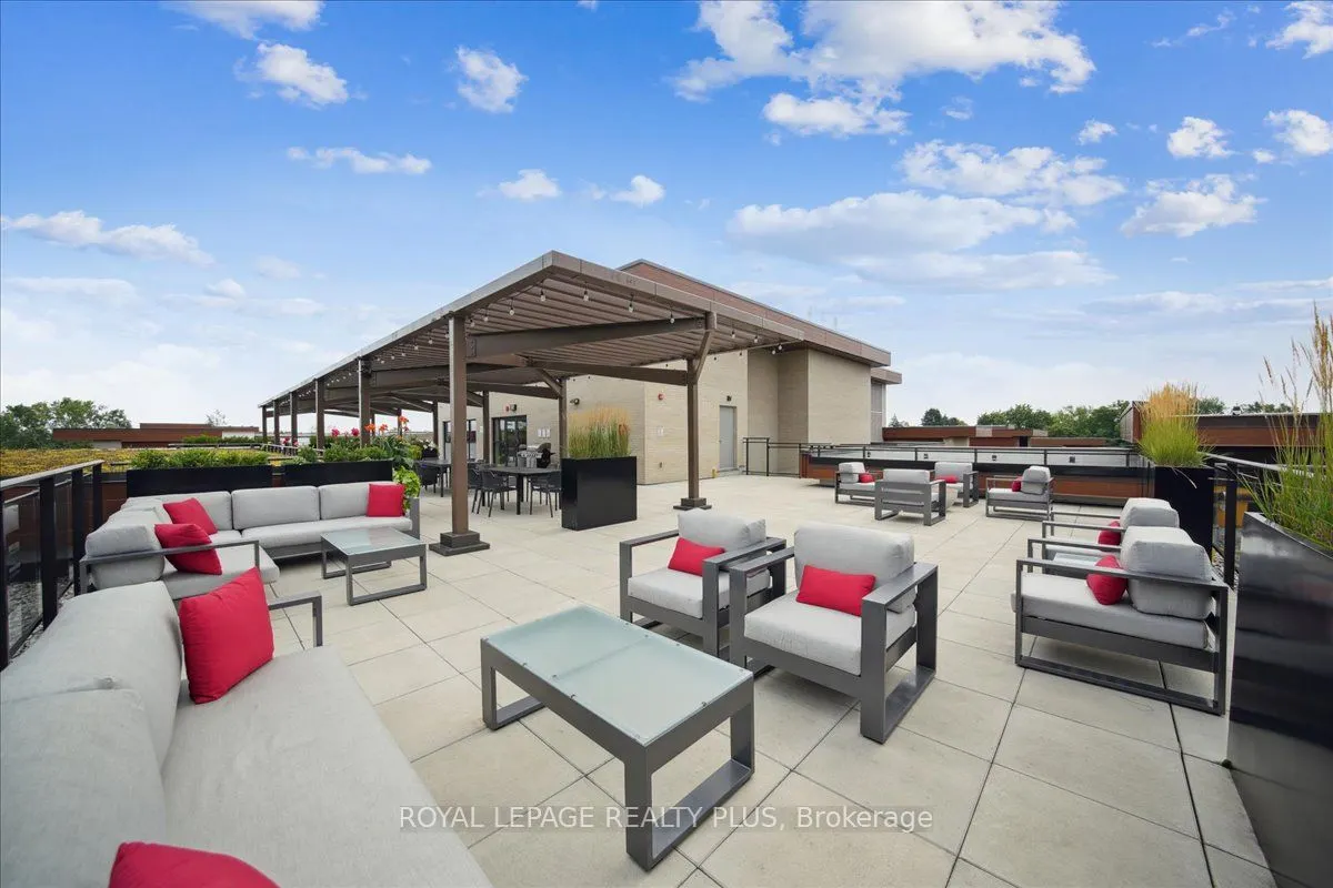 1575 Lakeshore Road W, #105