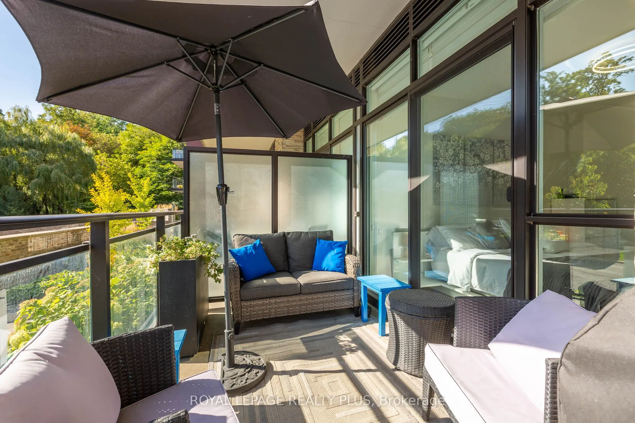 1575 Lakeshore Road W, #105