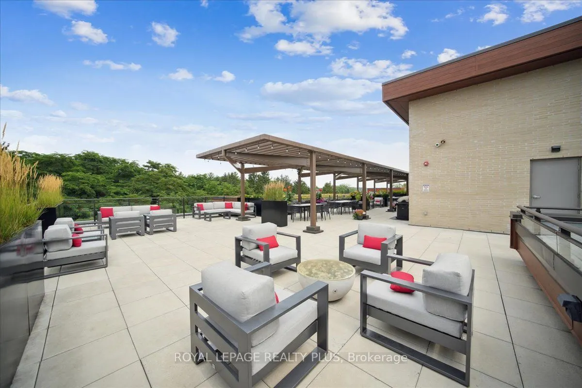 1575 Lakeshore Road W, #105