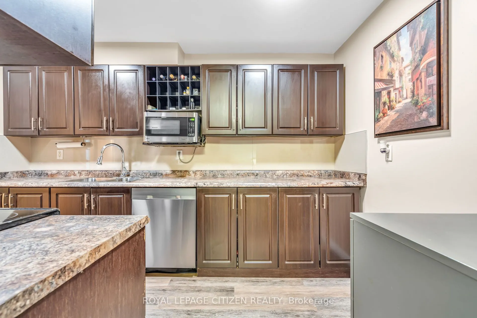 61 Richview Road, #410