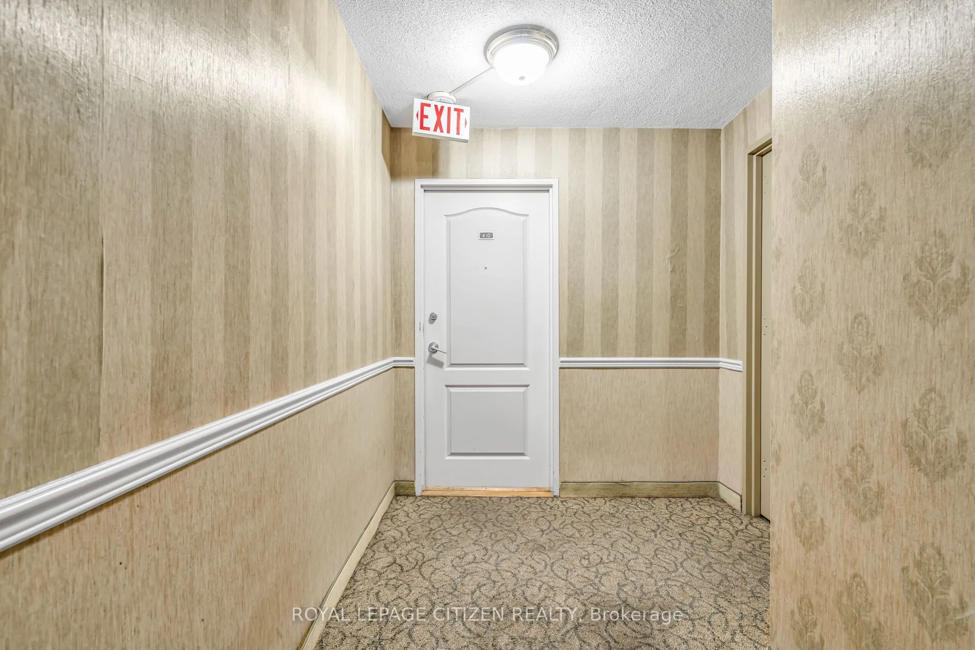61 Richview Road, #410