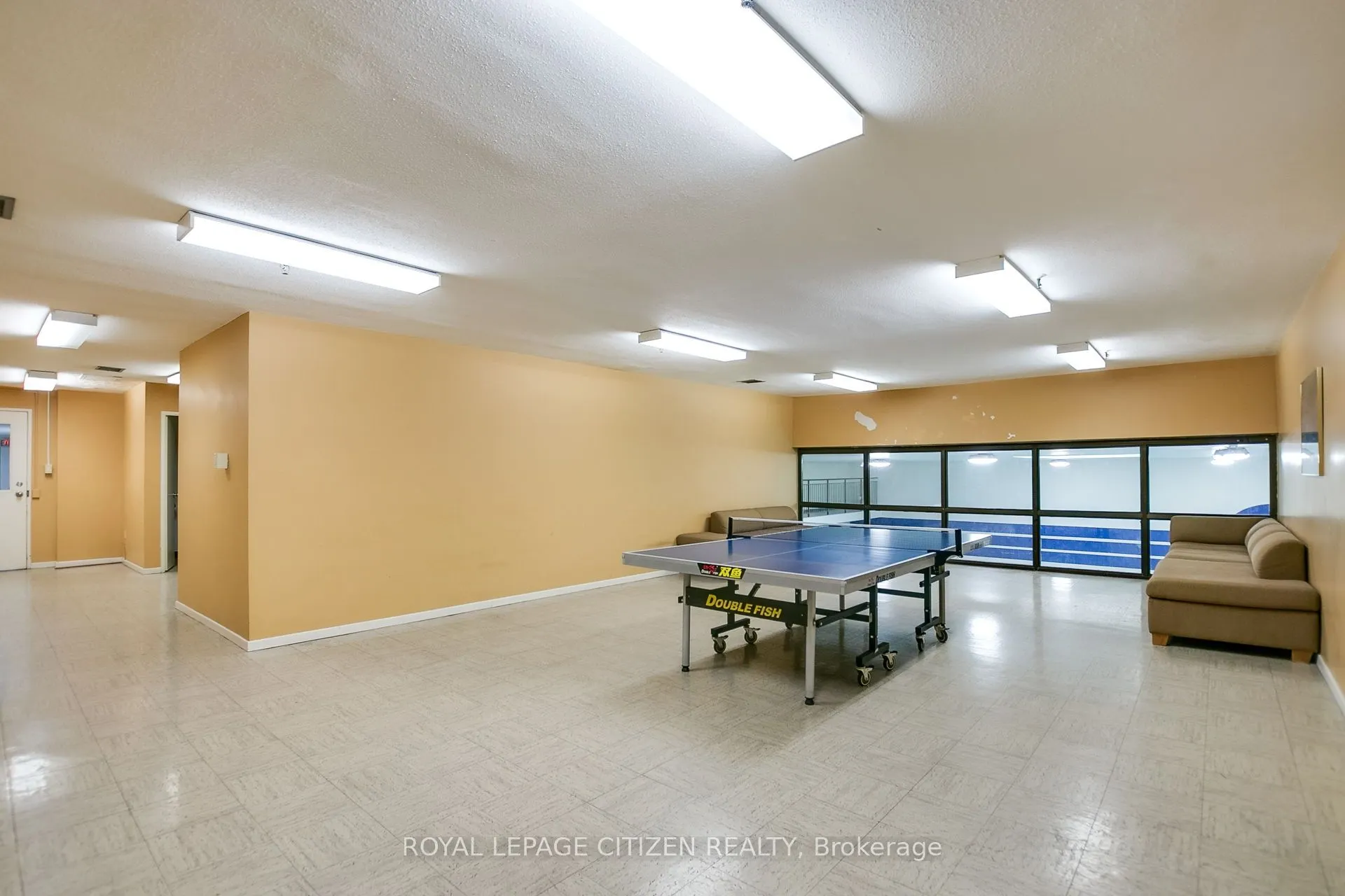 61 Richview Road, #410