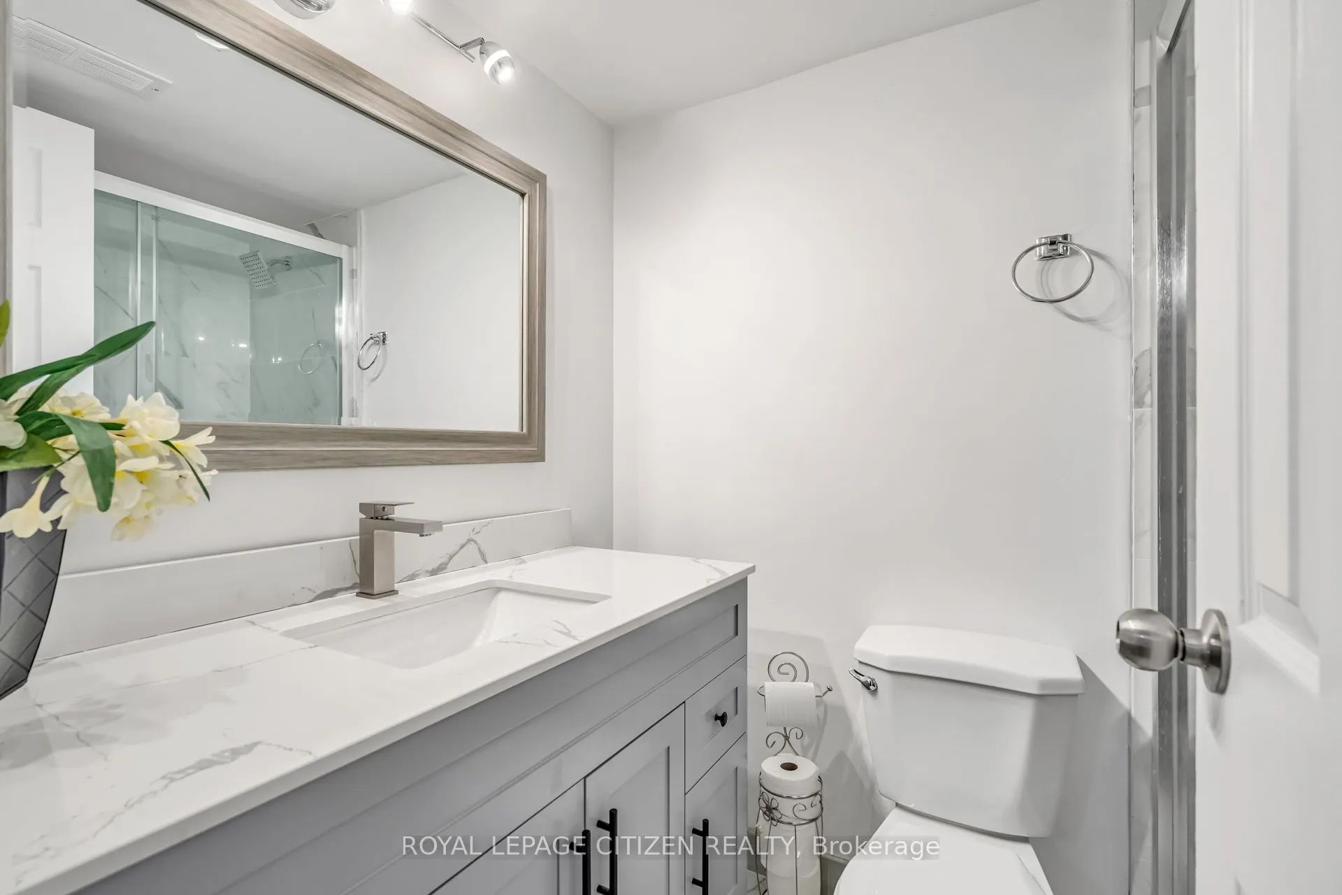 61 Richview Road, #410