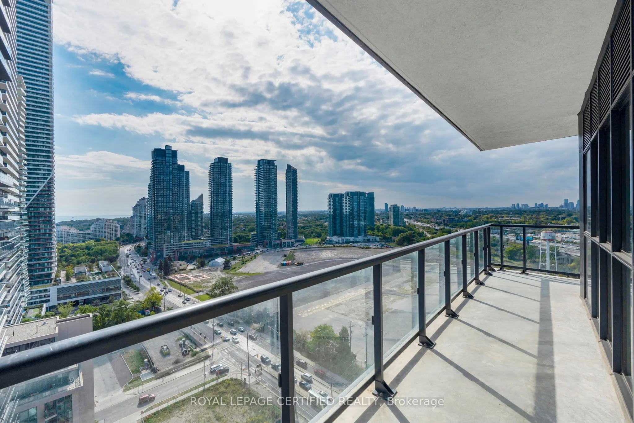 38 Annie Craig Drive S, #2108
