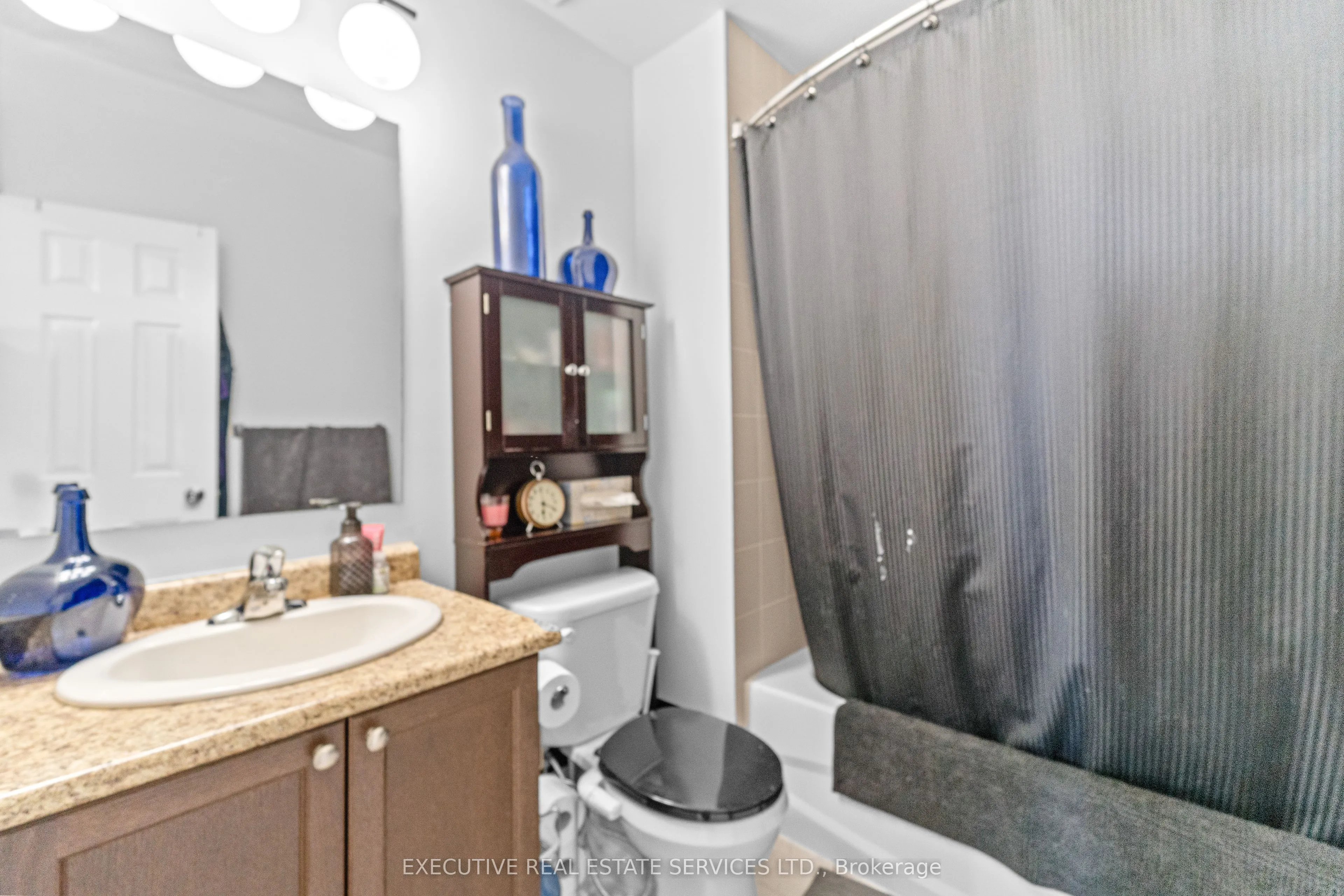 180 Howden Boulevard, #1
