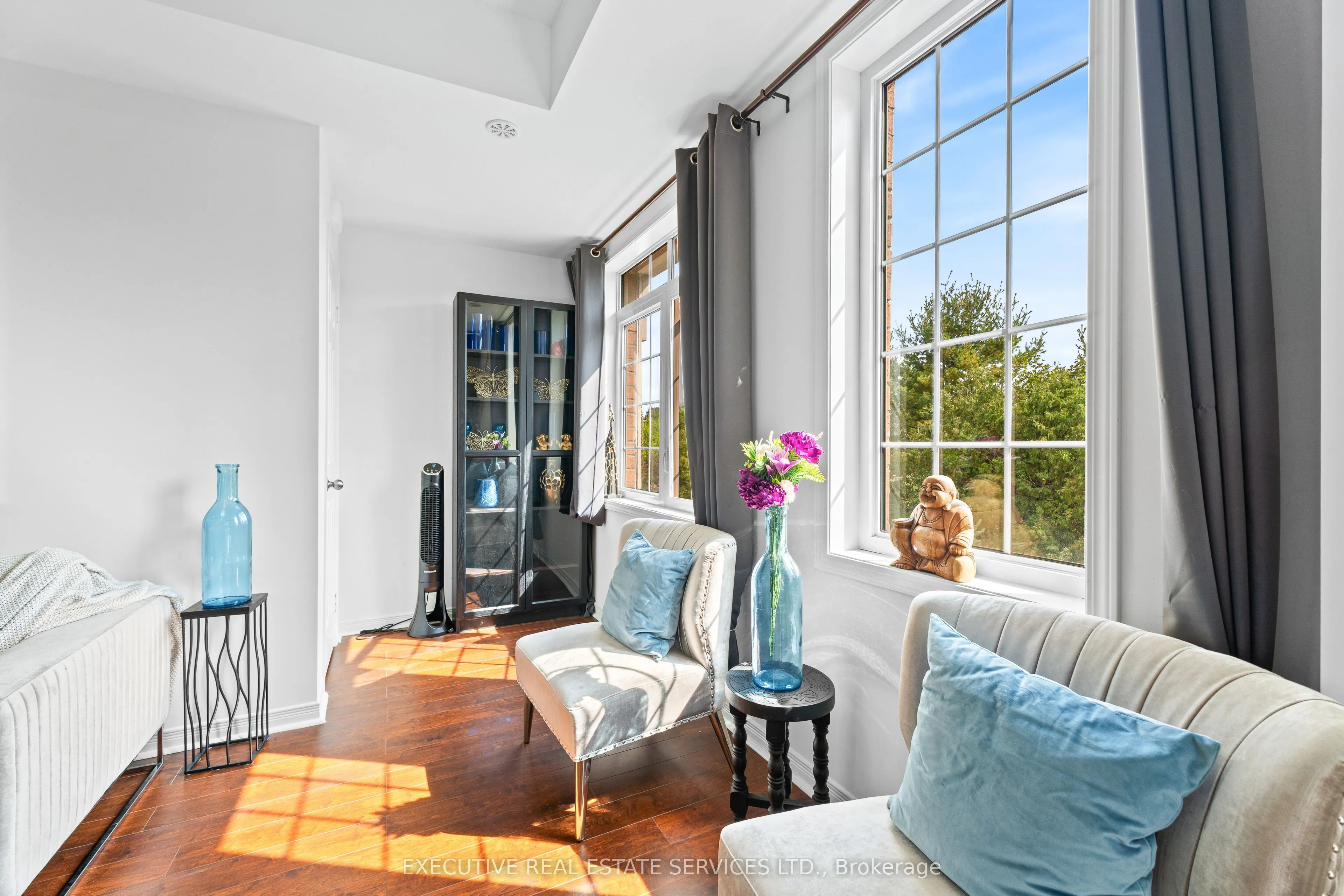 180 Howden Boulevard, #1