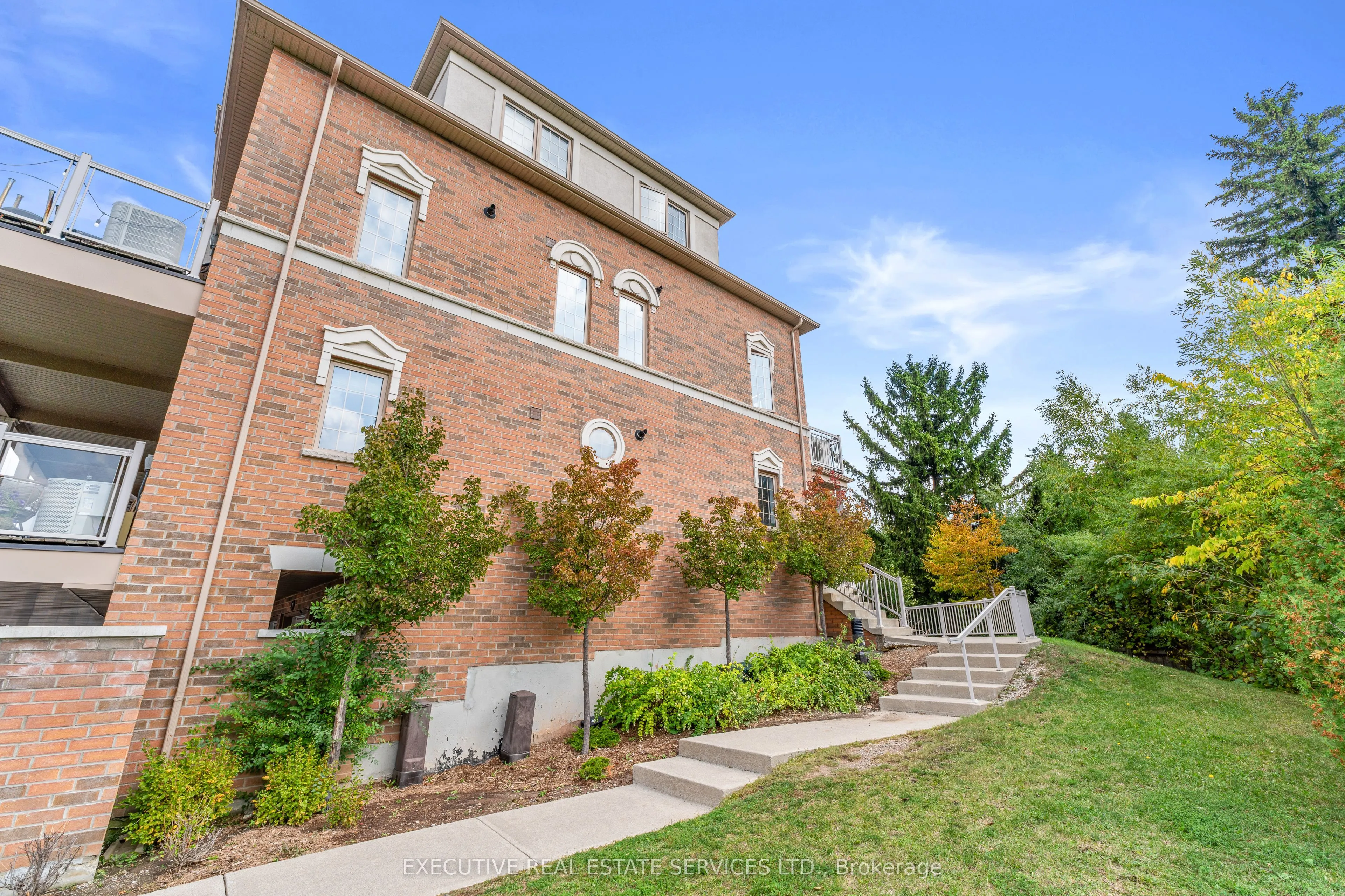 180 Howden Boulevard, #1