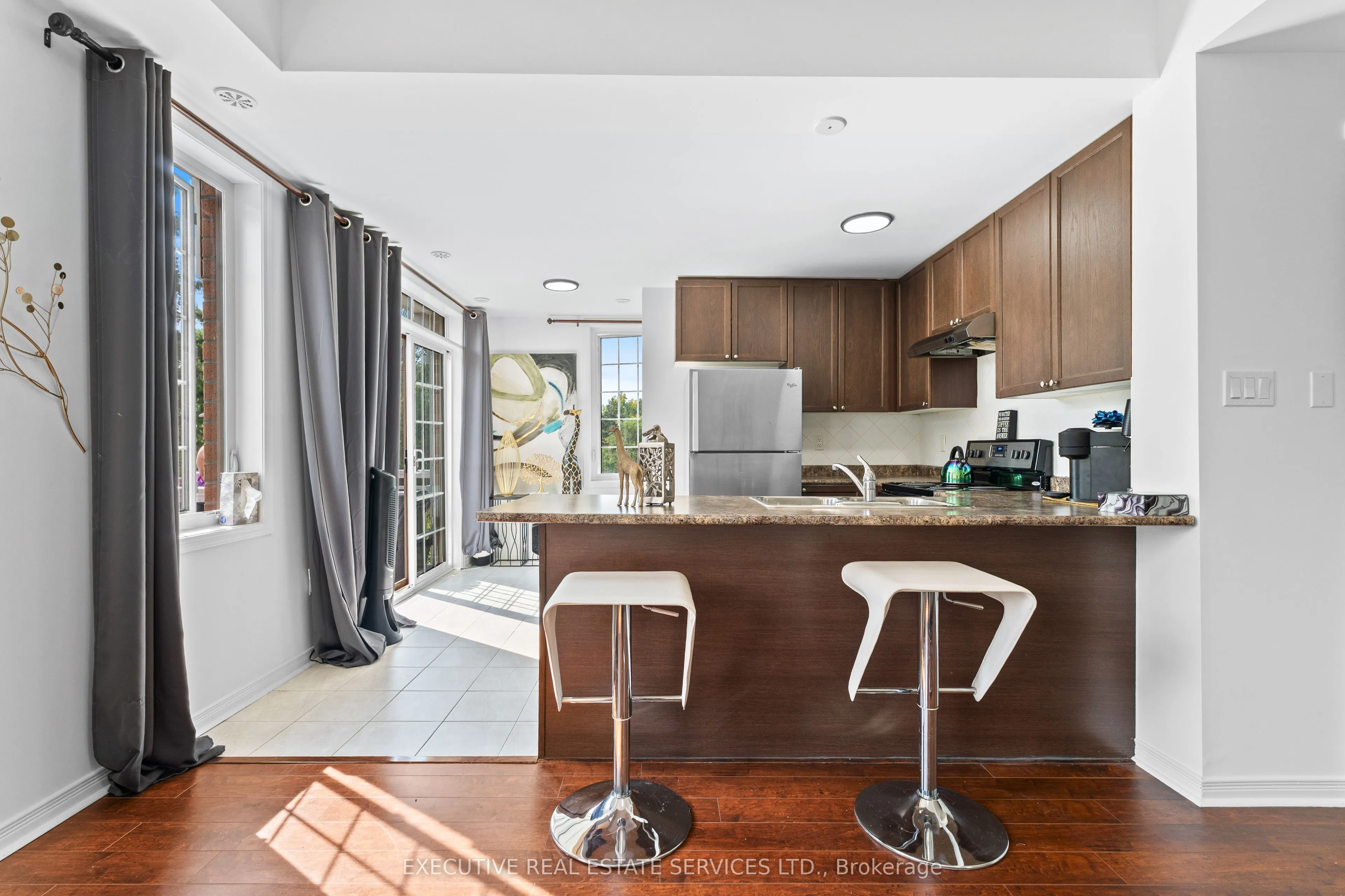 180 Howden Boulevard, #1