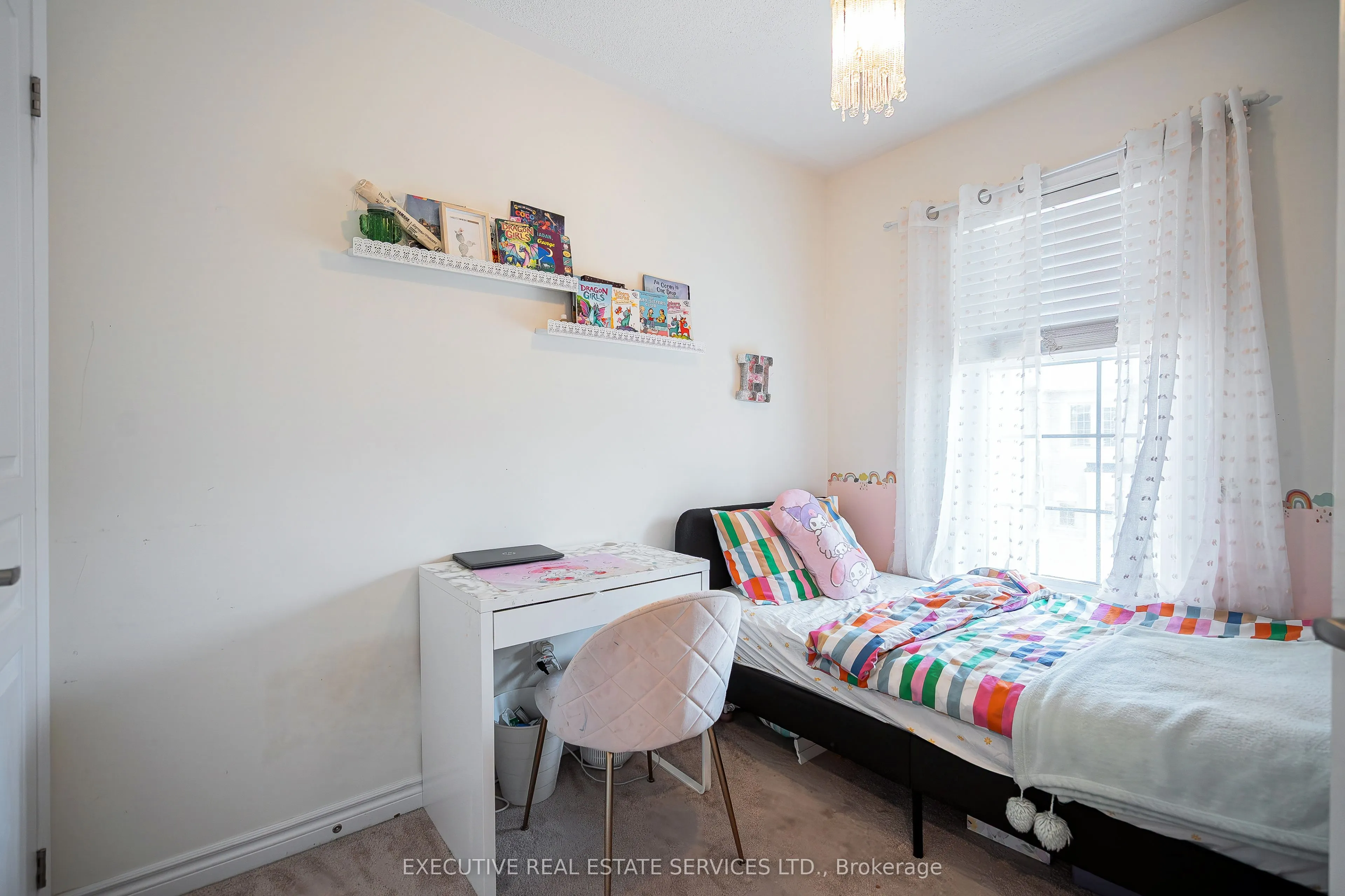 6 Abercove Close
