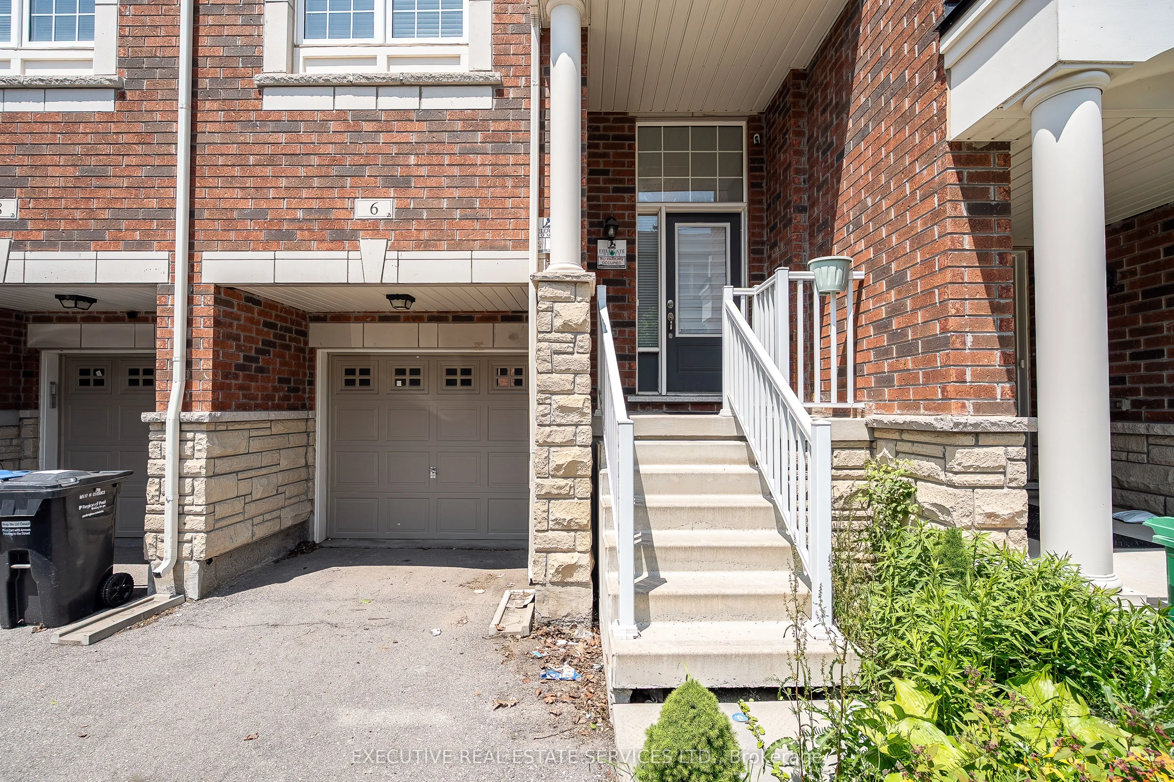 6 Abercove Close
