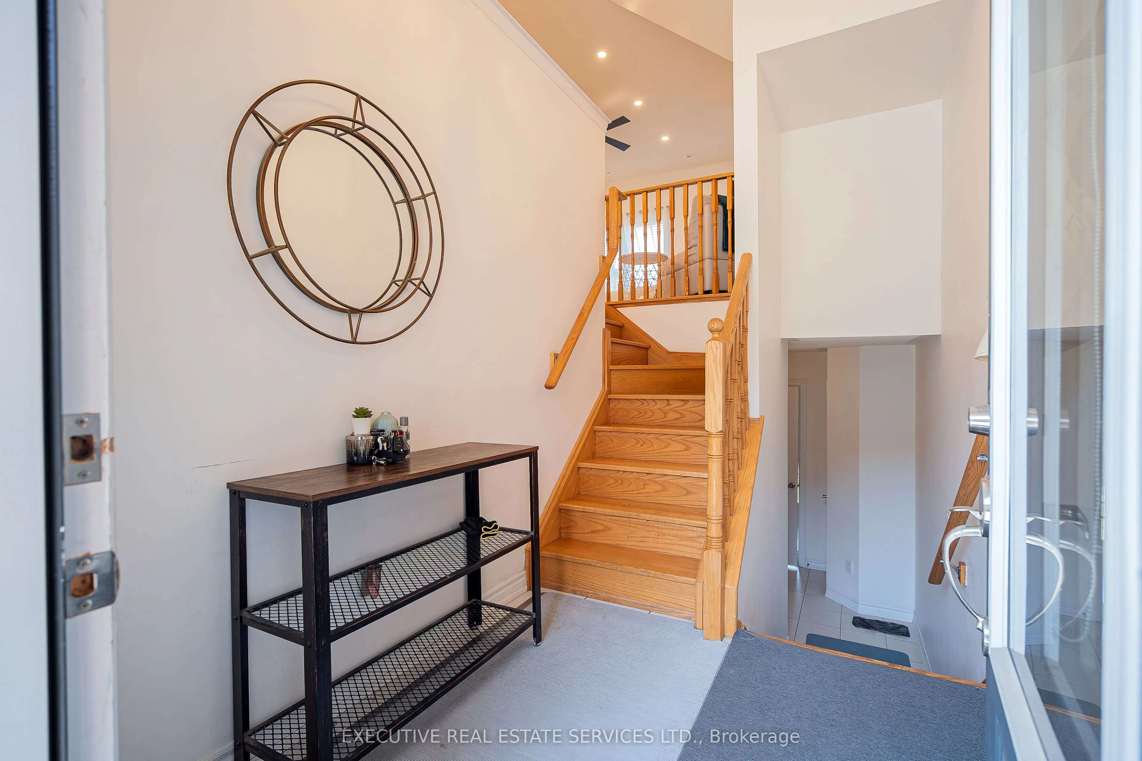 6 Abercove Close