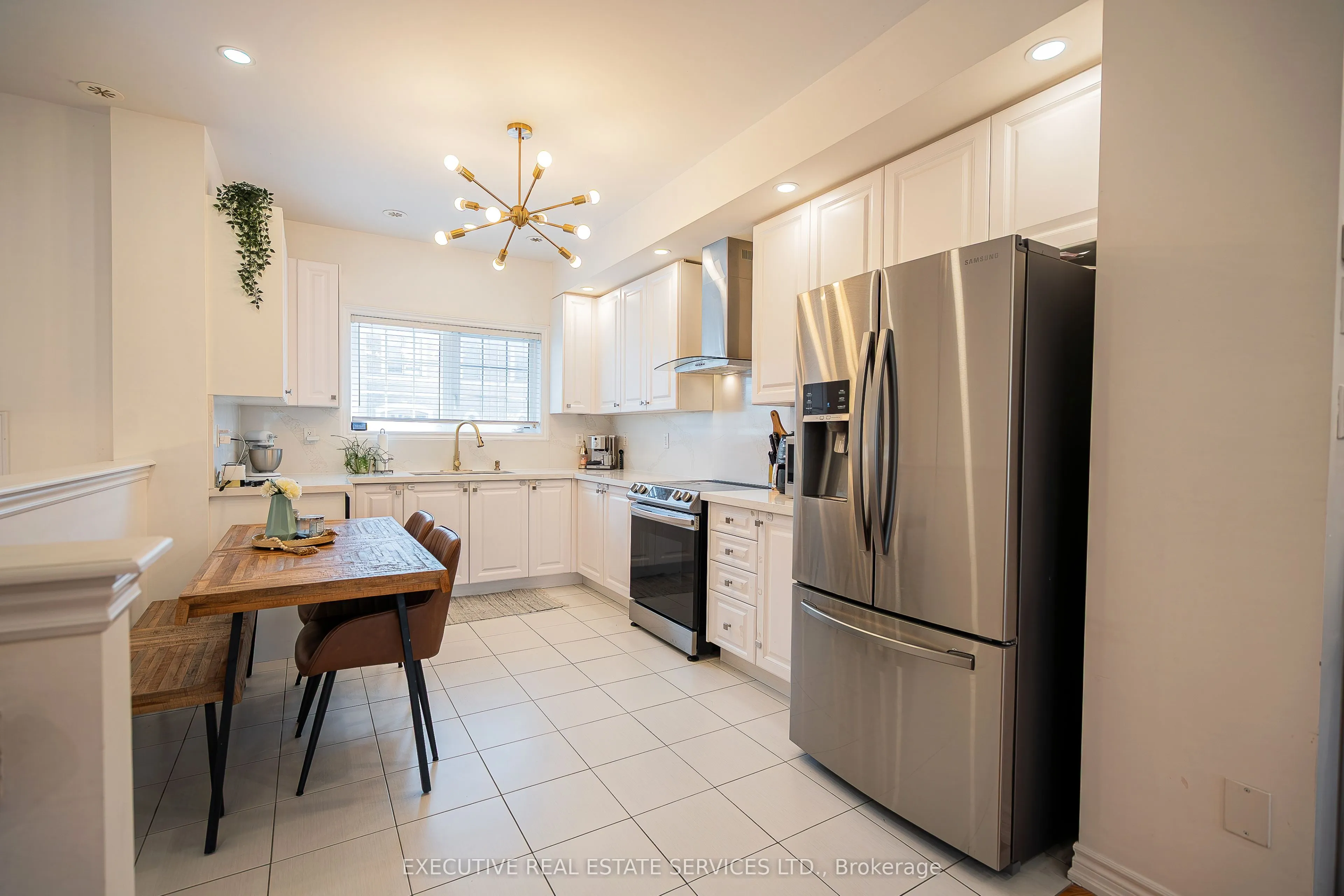 6 Abercove Close