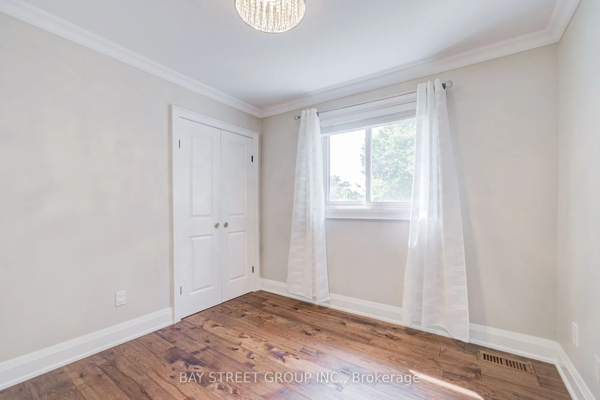 500 Tipperton Crescent