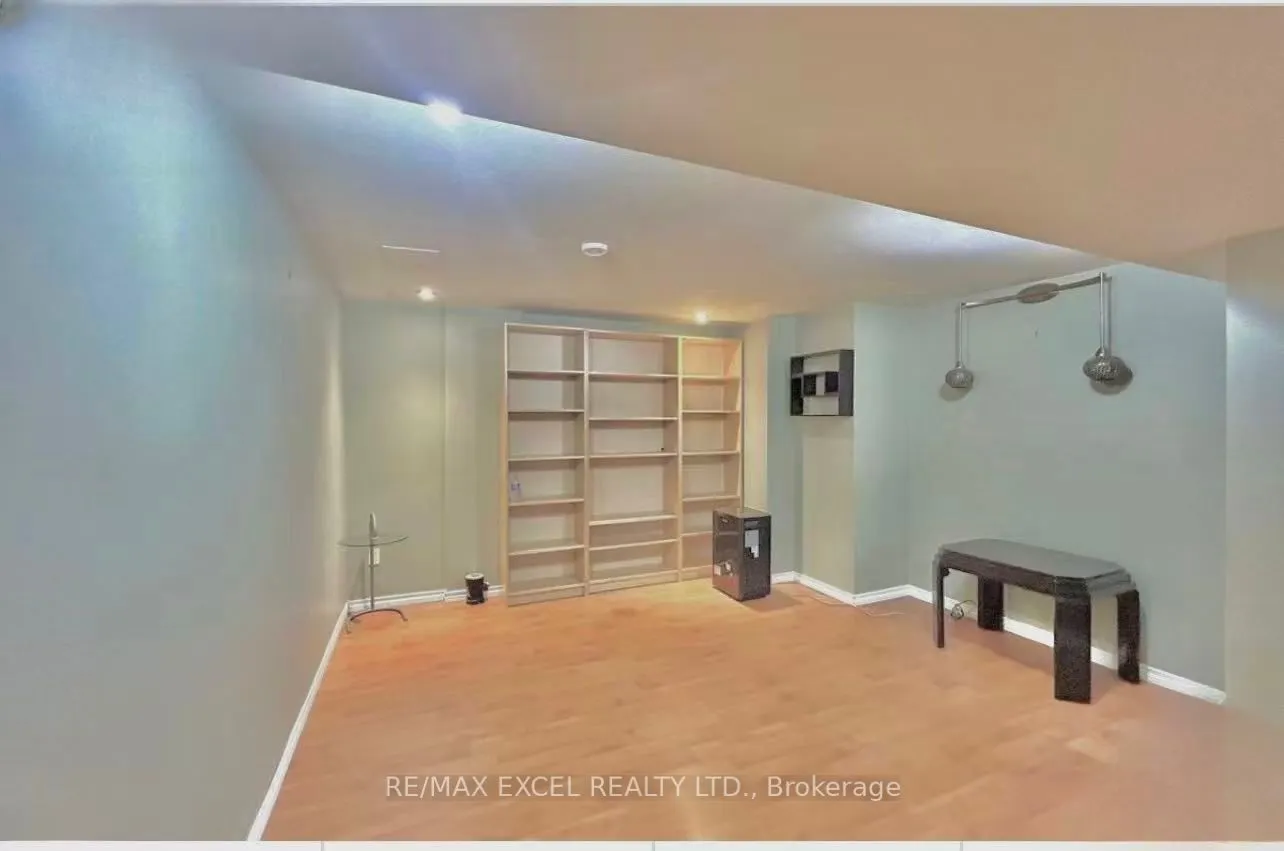 3225 Coldstream Road