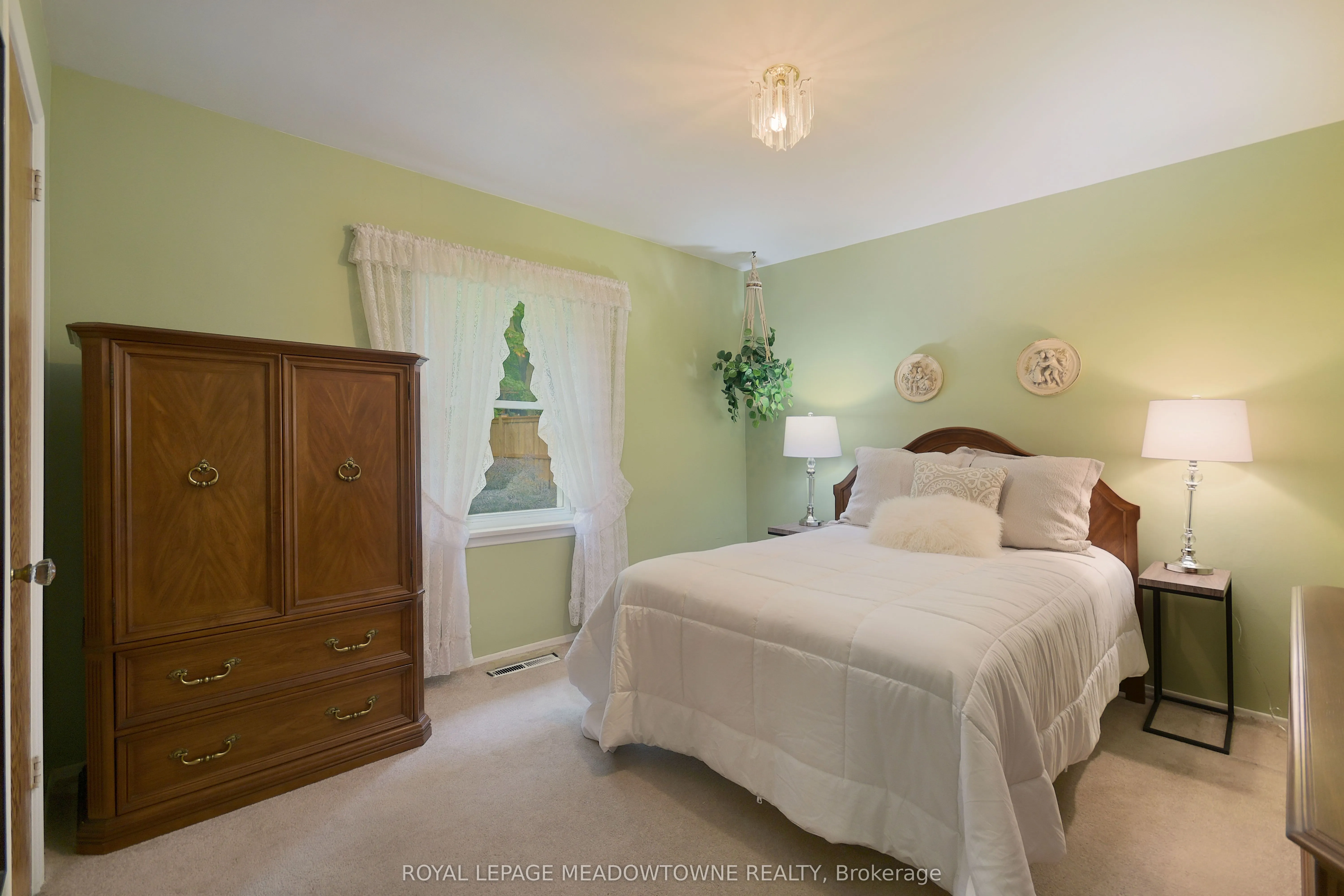 36 Hewson Crescent