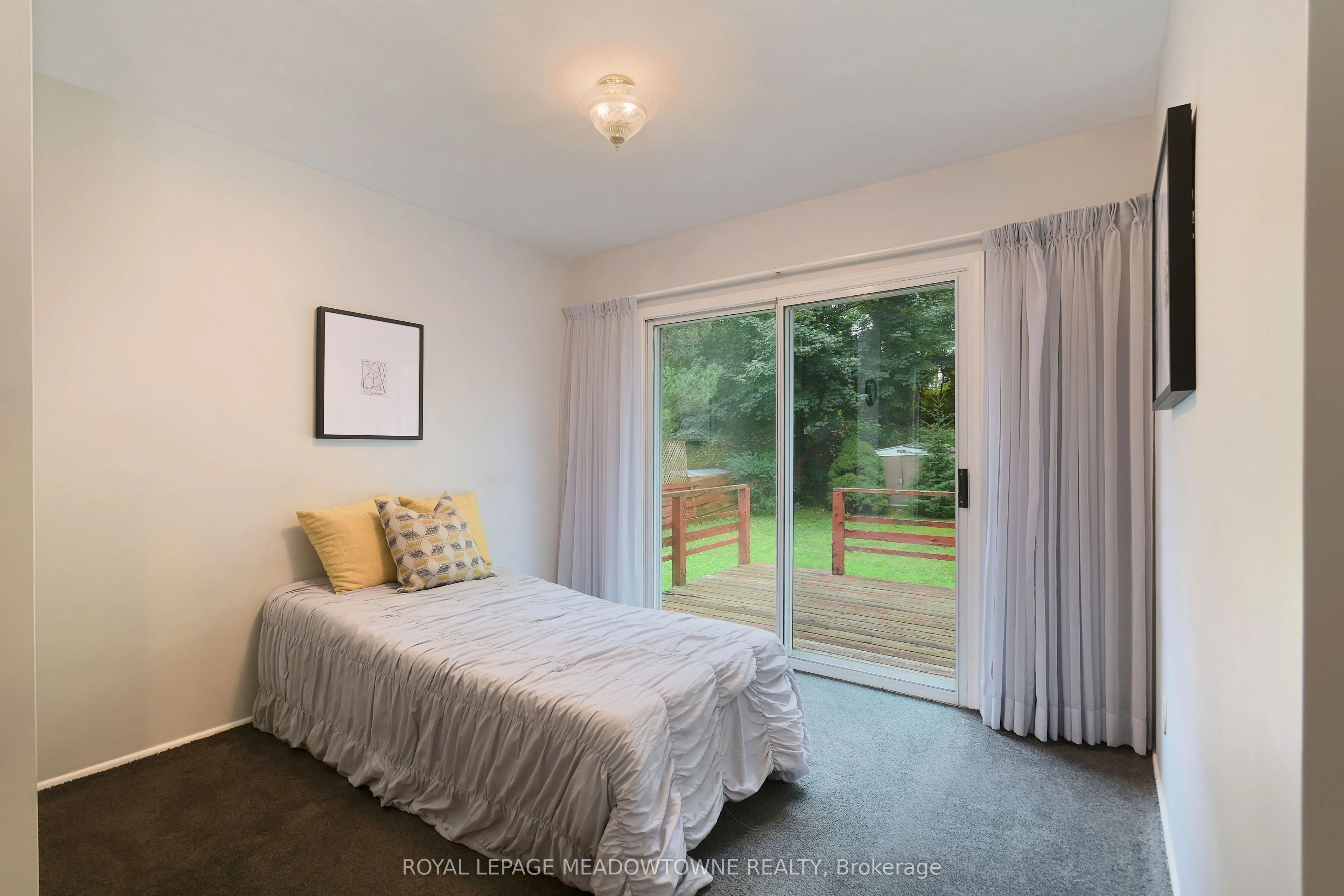 36 Hewson Crescent
