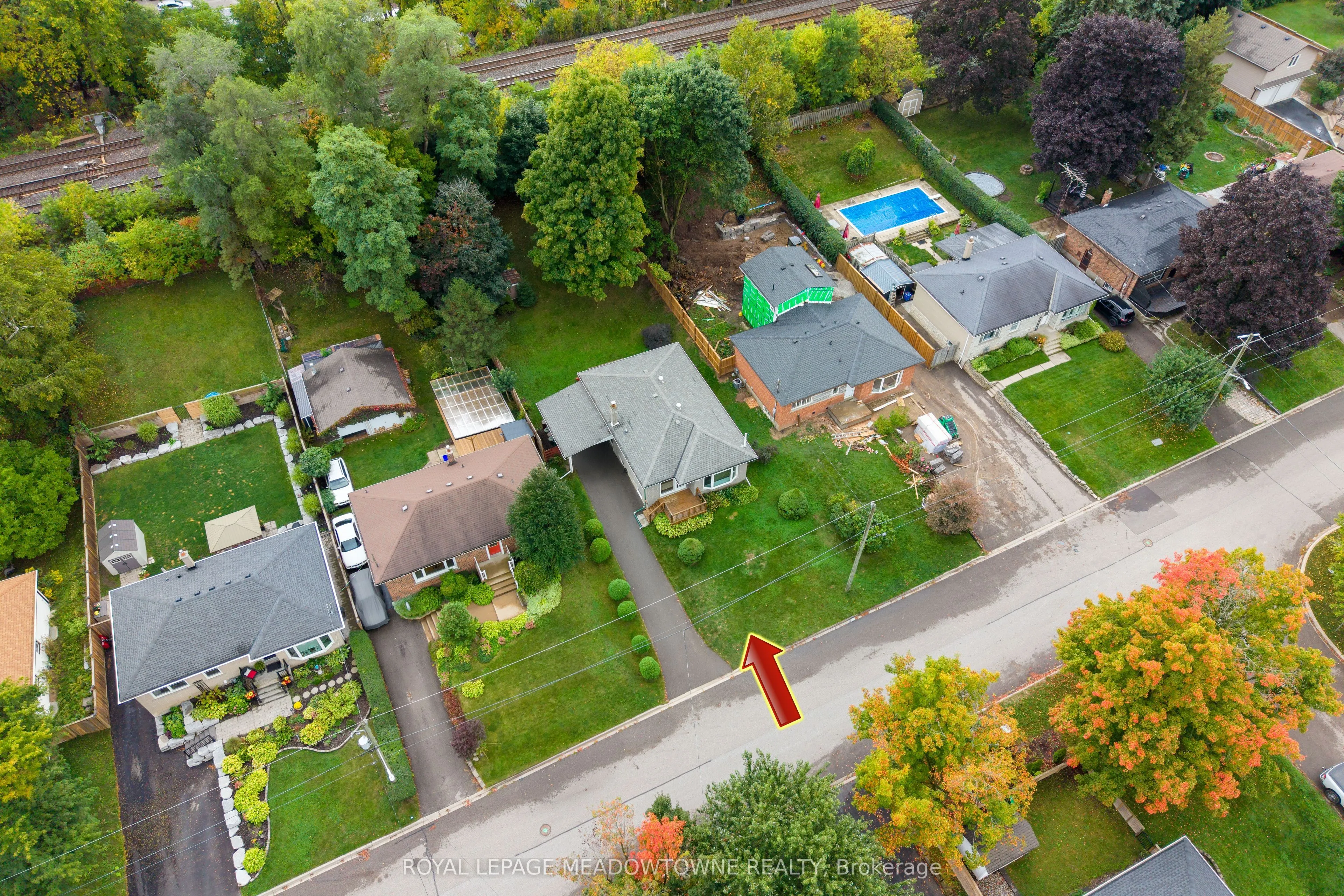 36 Hewson Crescent