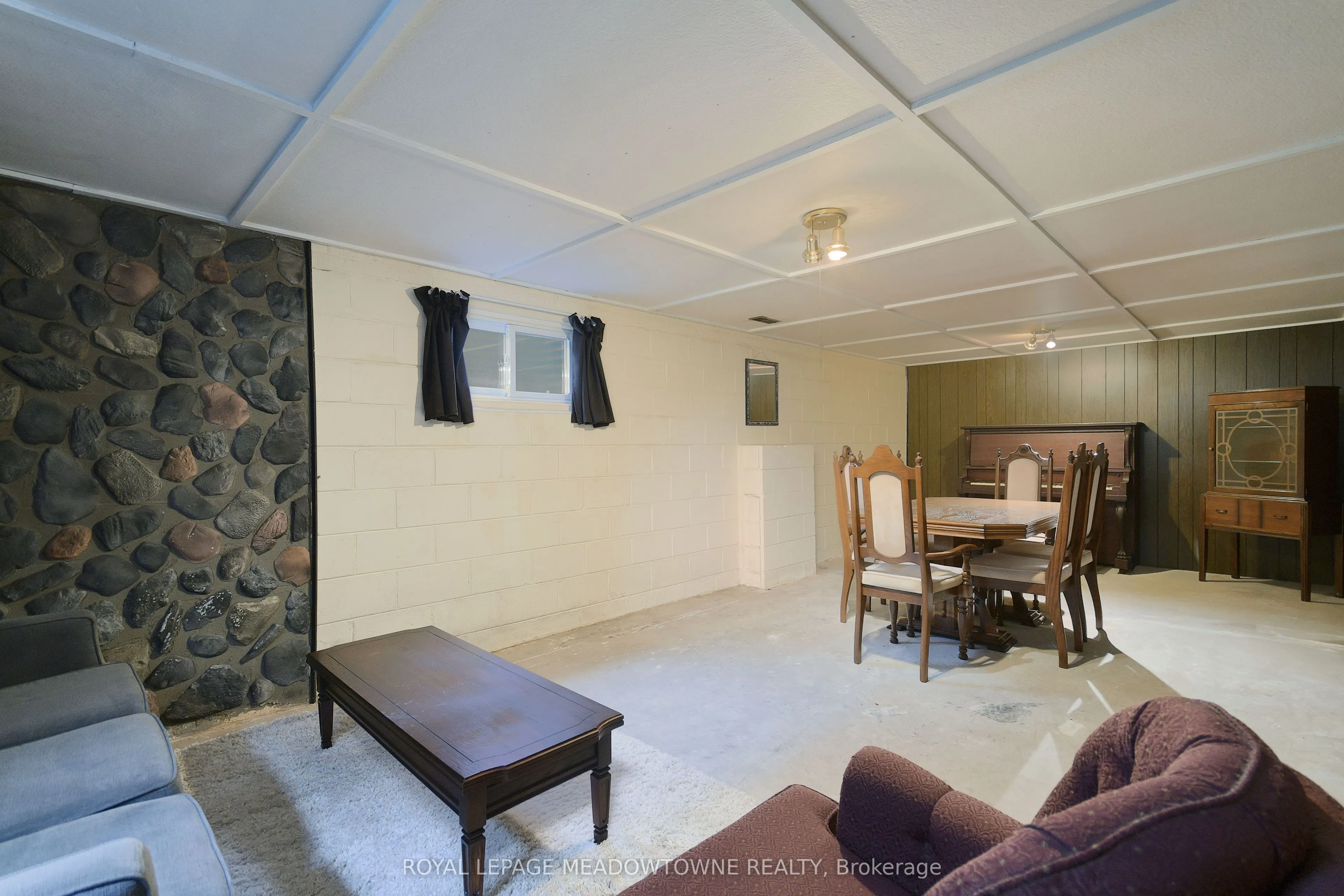 36 Hewson Crescent