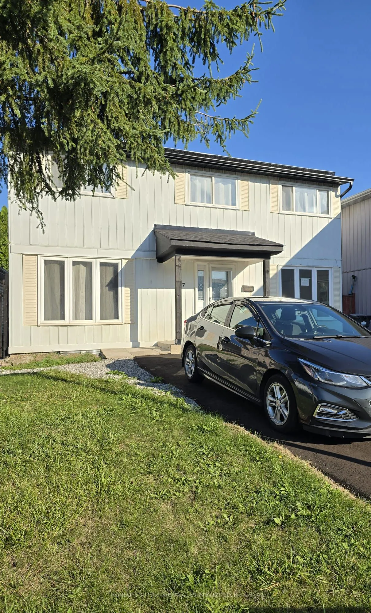 17 Heatherside Court
