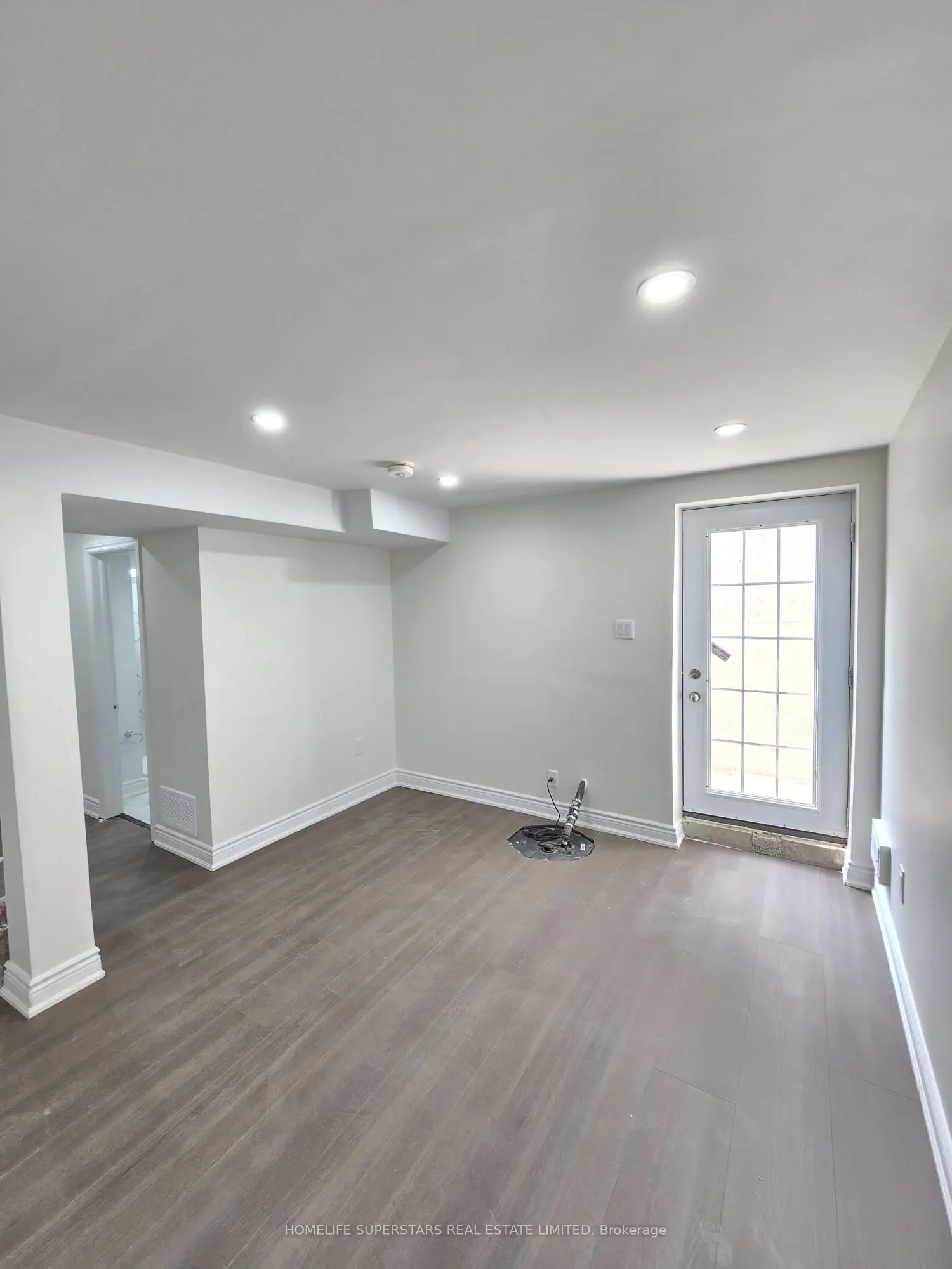 17 Heatherside Court