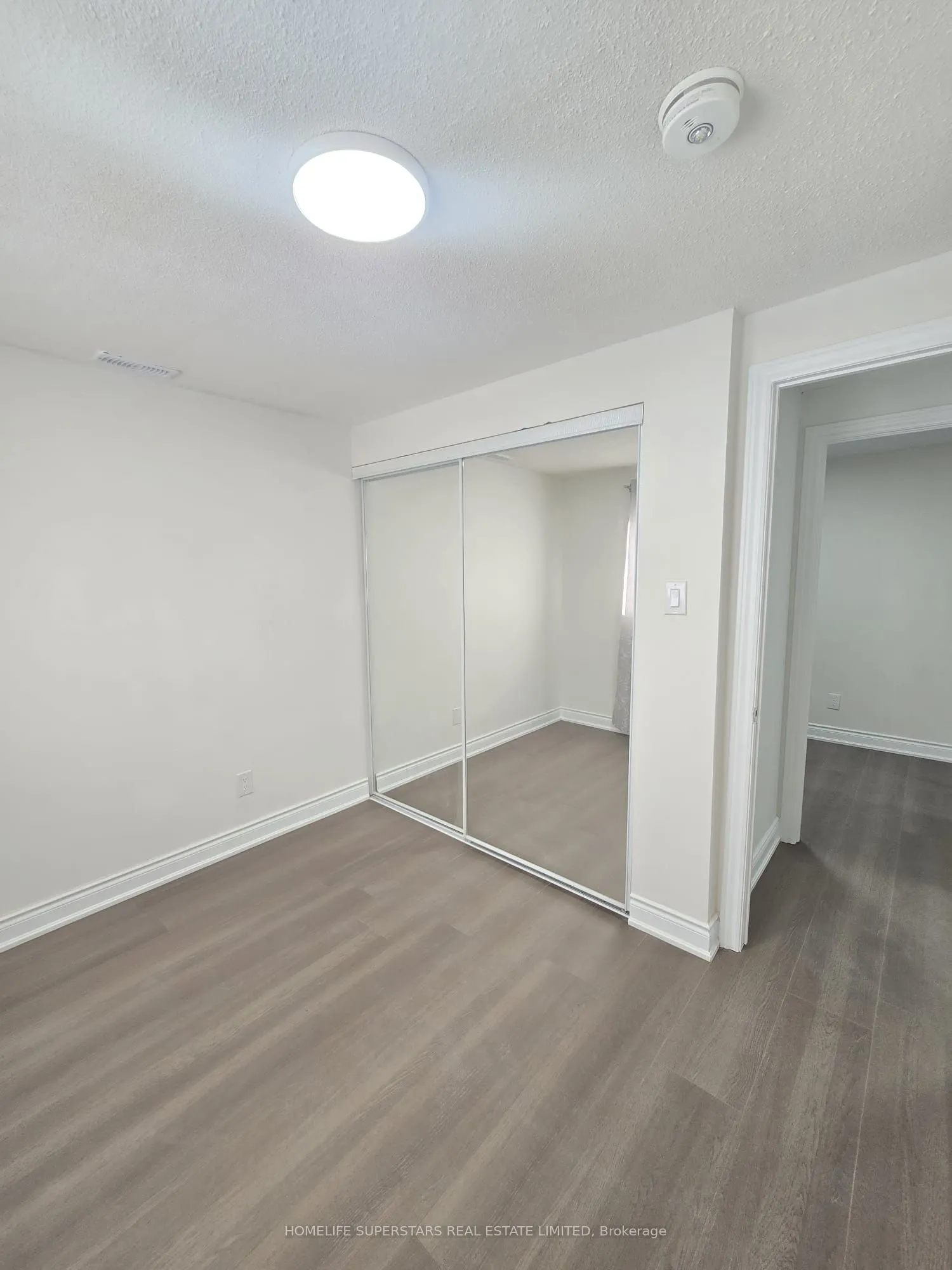 17 Heatherside Court